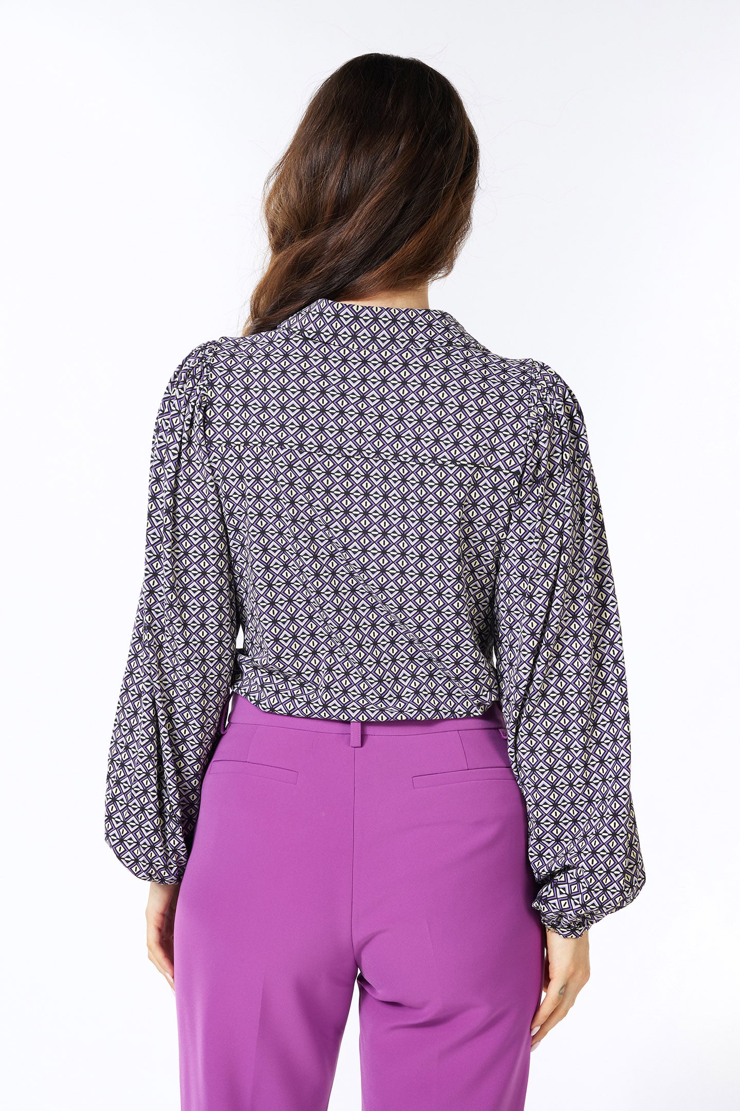 BLOUSE V-NECK COLLAR GRAPHIC EARTH PRINT 4