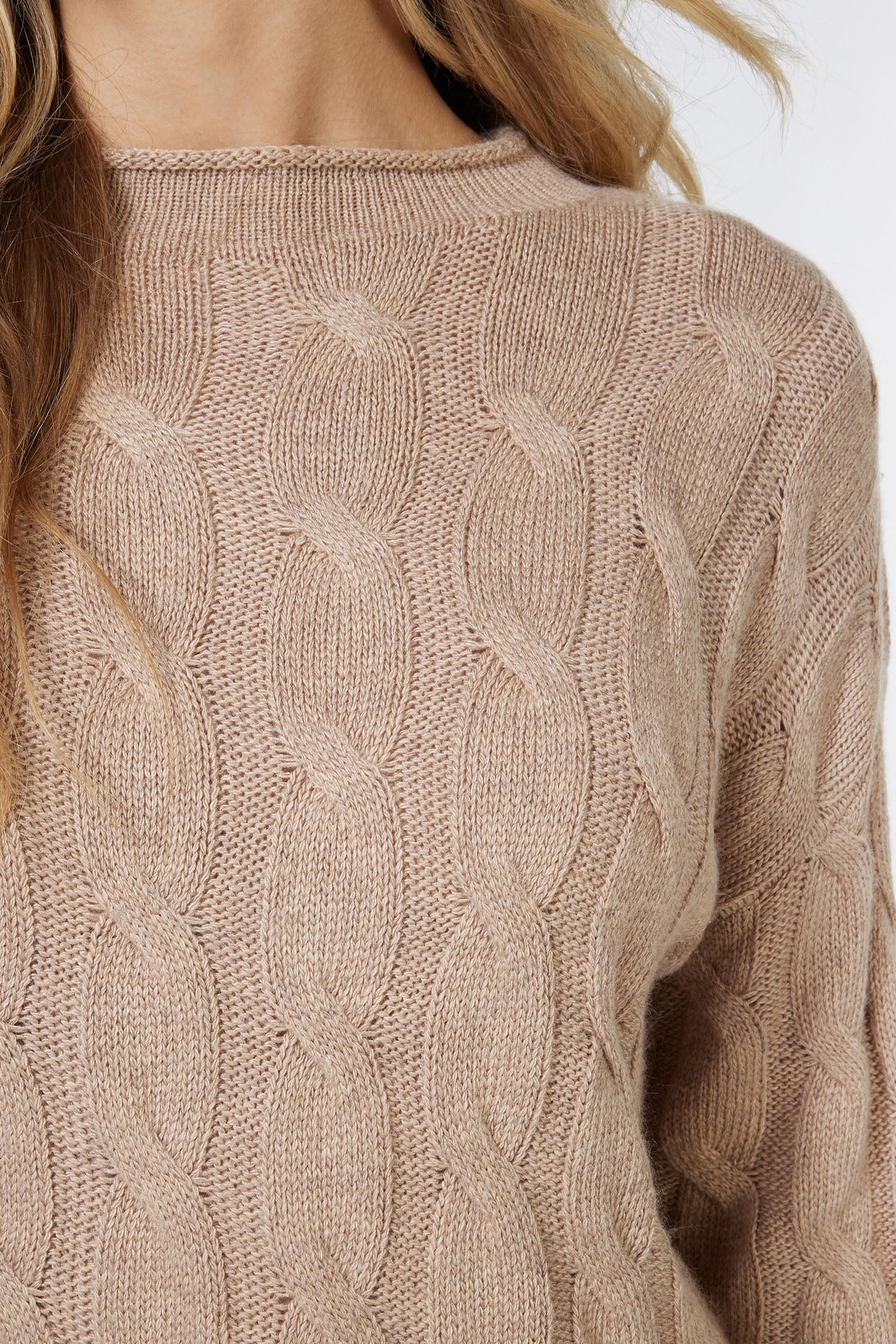 SWEATER CABLES TURTLE NECK CAMEL 7
