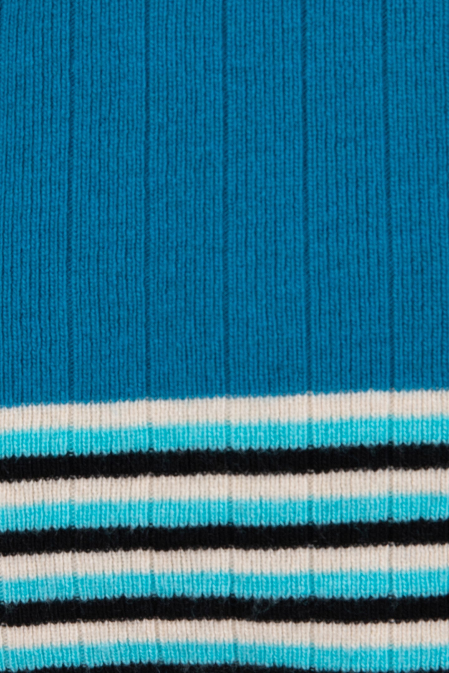 TOP COL SCALLOPED EDGES PETROL 5