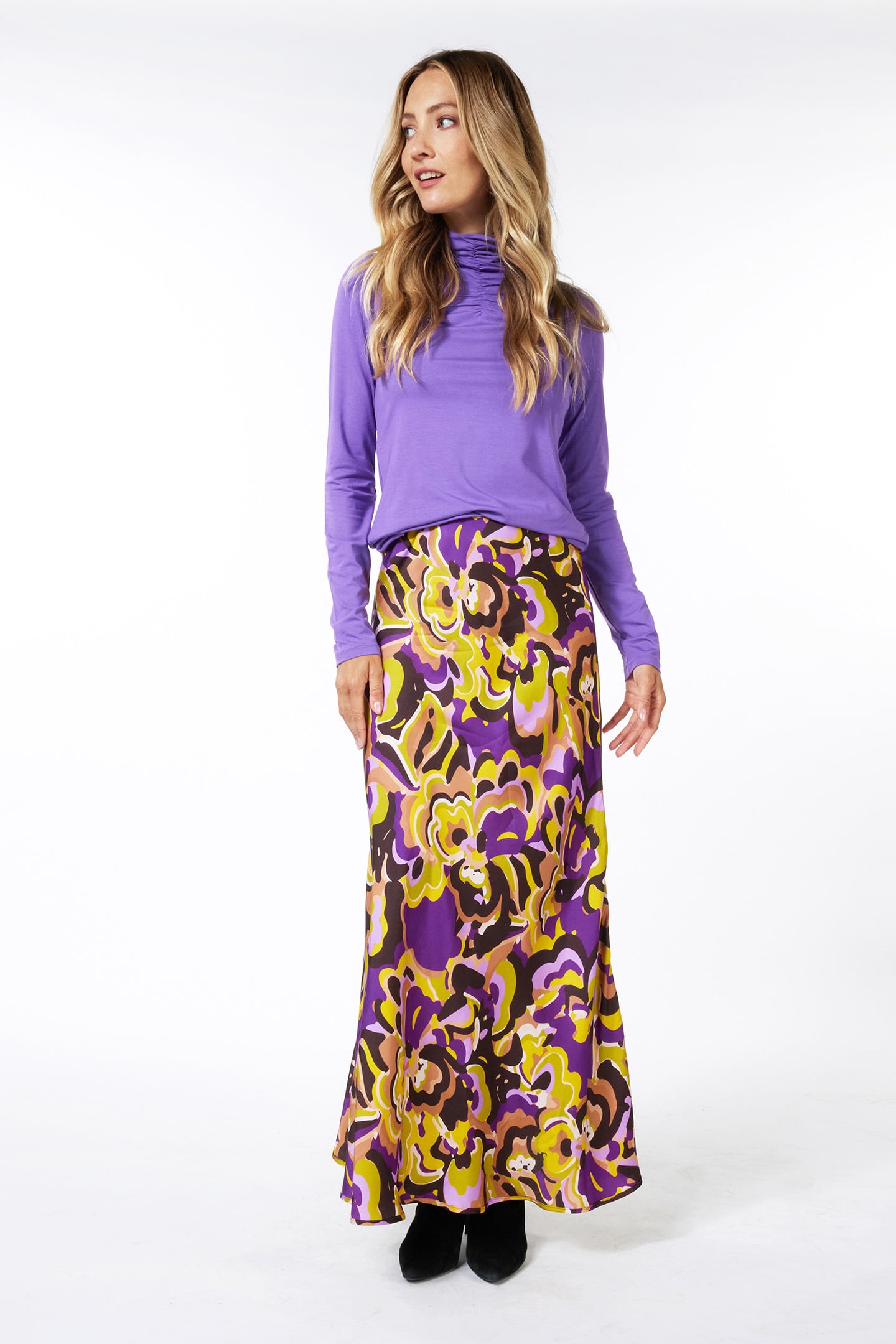 TOP SMOCKED NECKLINE SOLID SJ DEEP LAVENDER 2