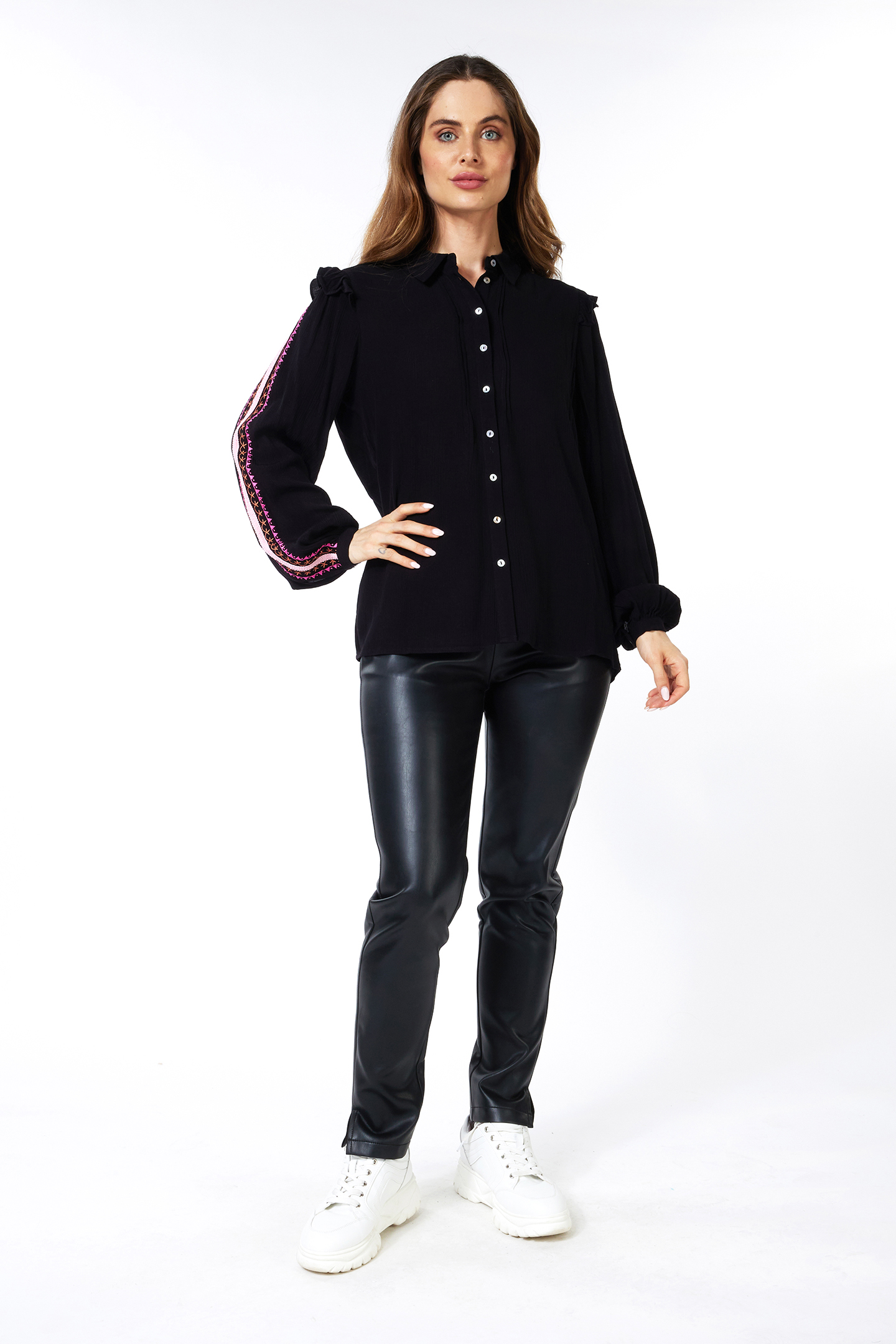 BLOUSE EMBROIDERY BLACK 2