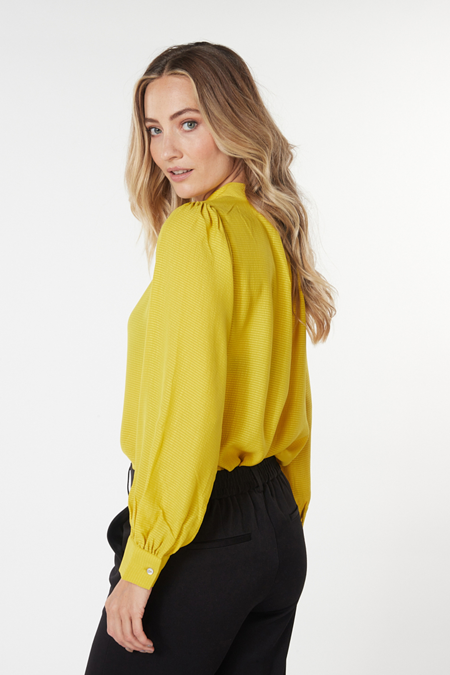 BLOUSE COLLAR GATHERING WARM OLIVE 4