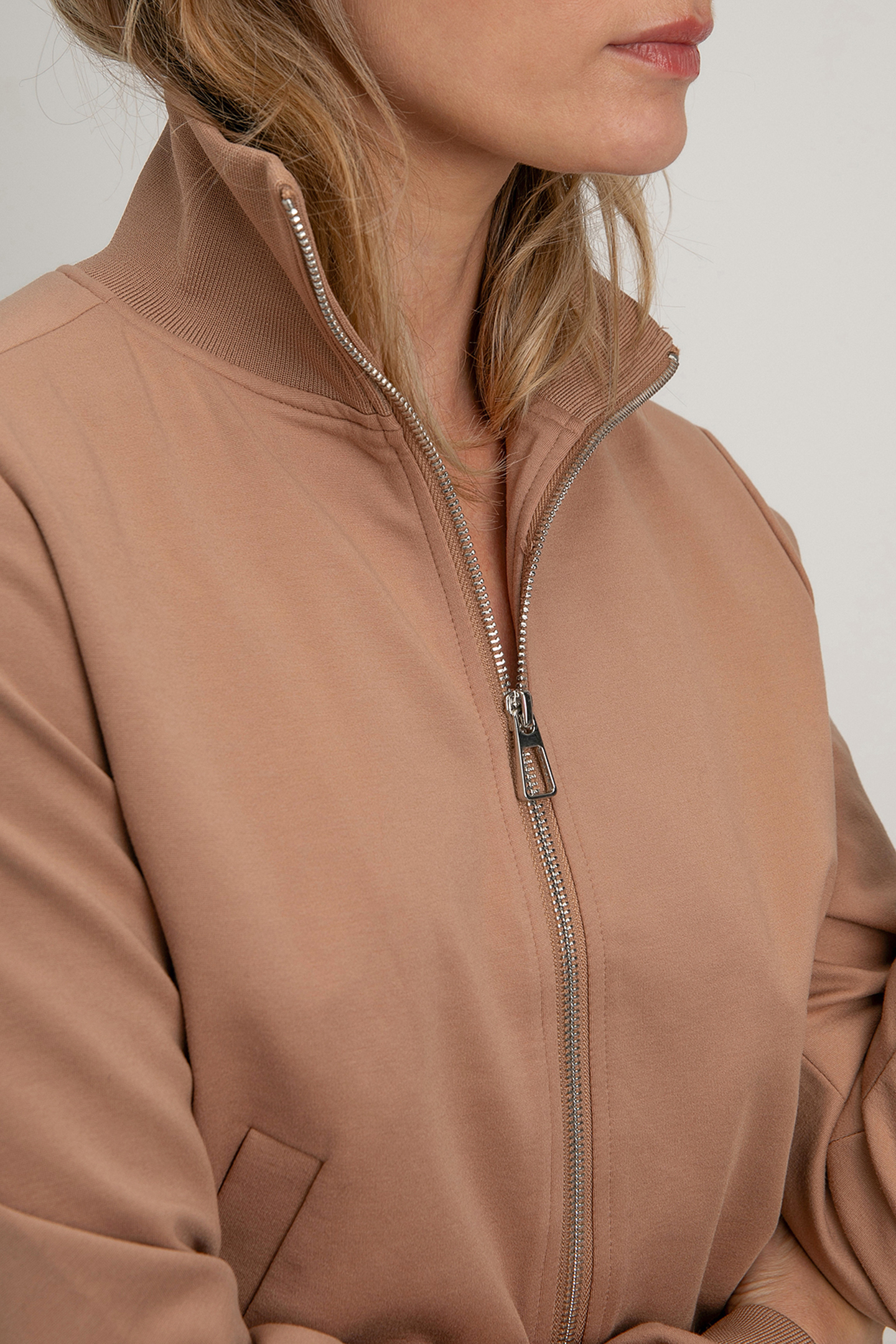 SELENA JACKET CARAMEL 4