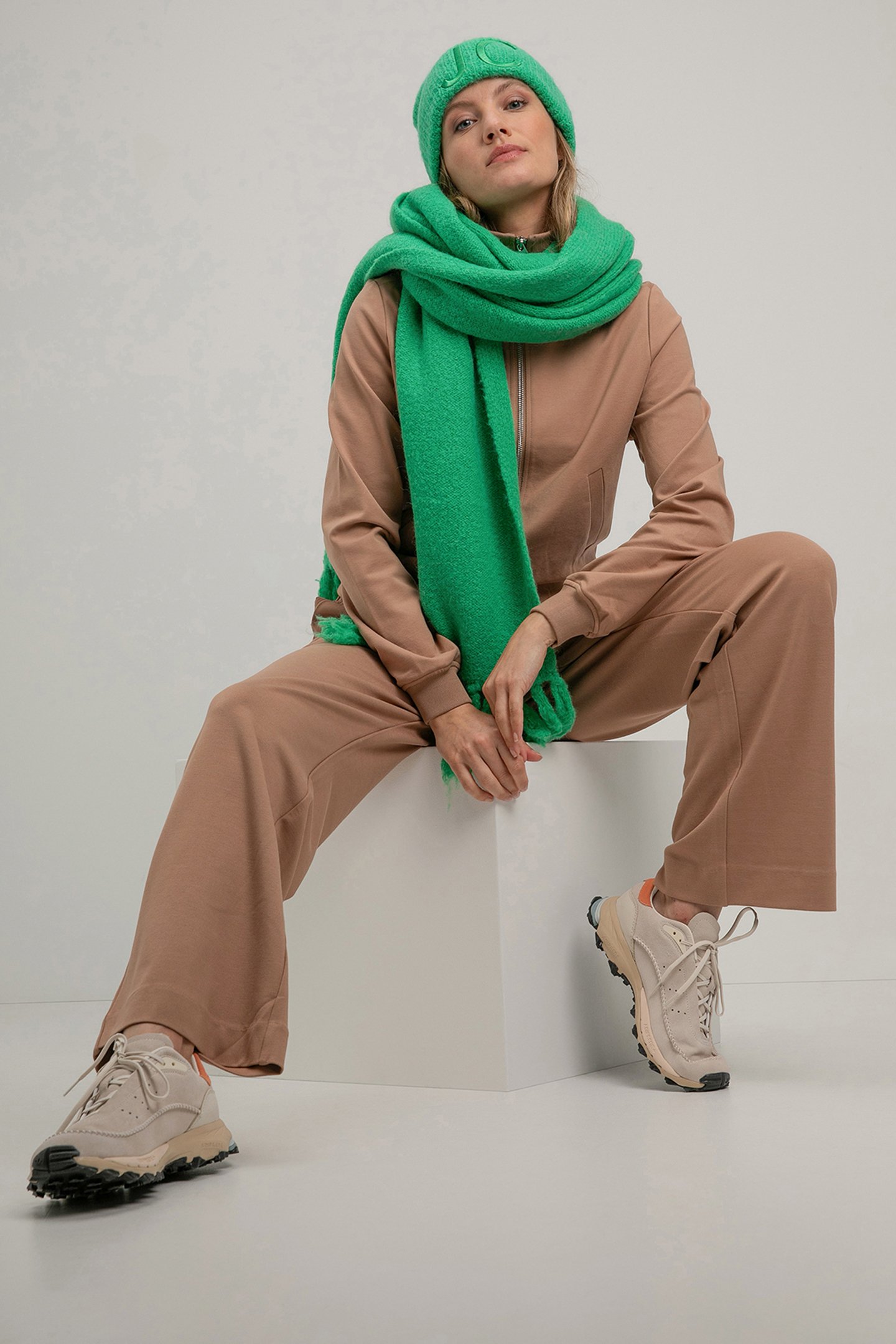 SELENA JACKET CARAMEL 3