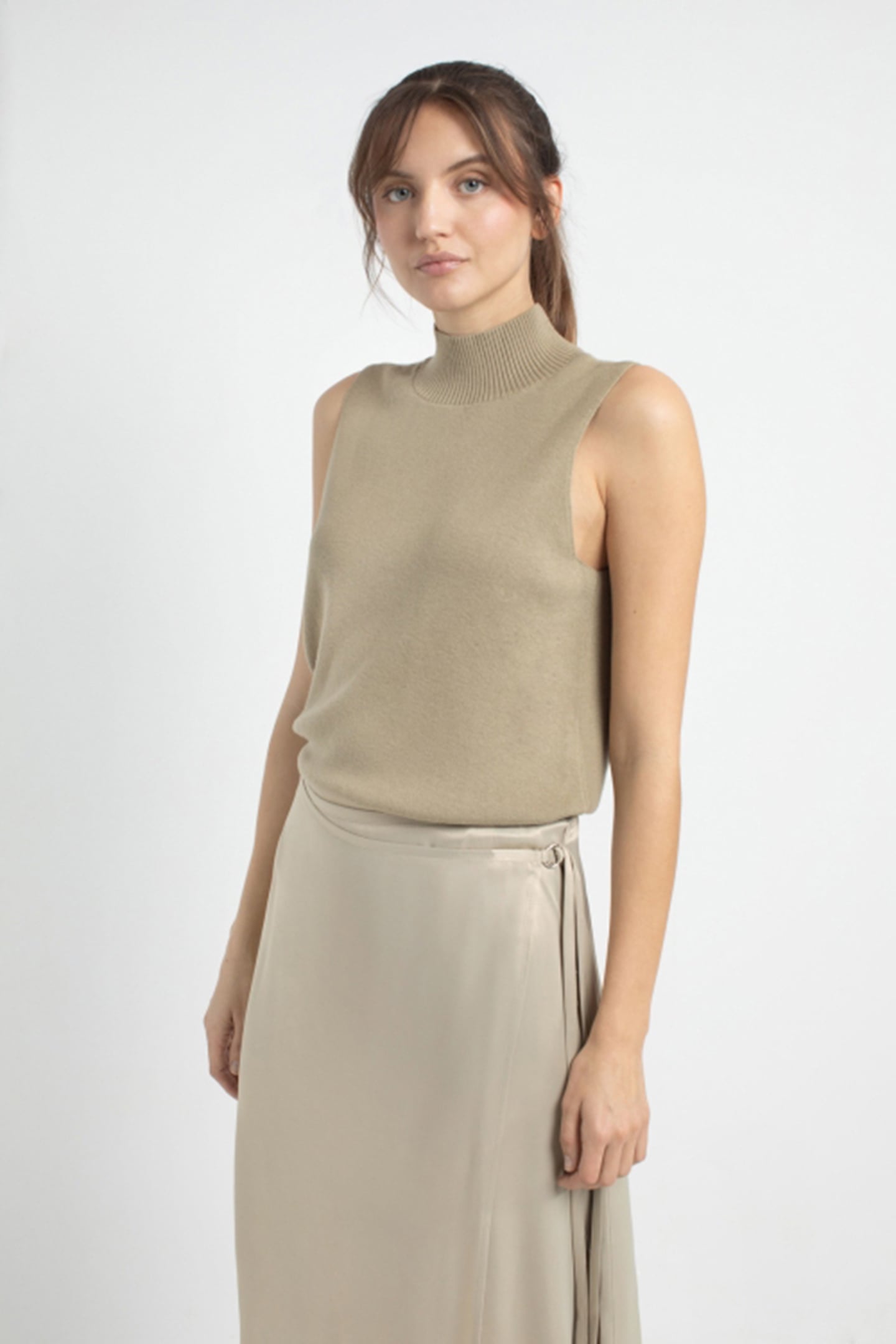 JOOP SINGLET LIGHT OLIVE 1