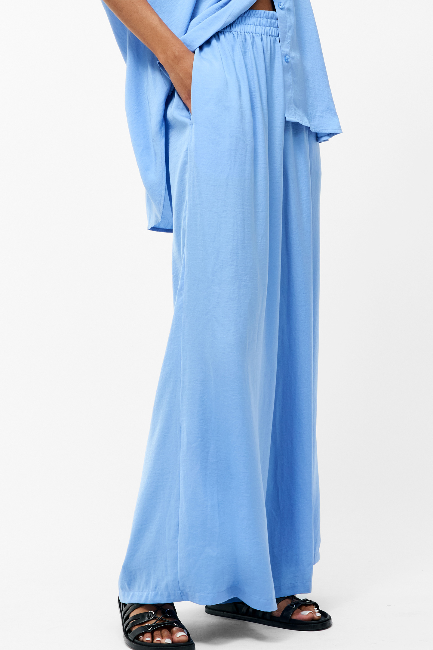 DAMASCO AIR FLO POLY WIDE TRSR CORNFLOWER BLUE 4