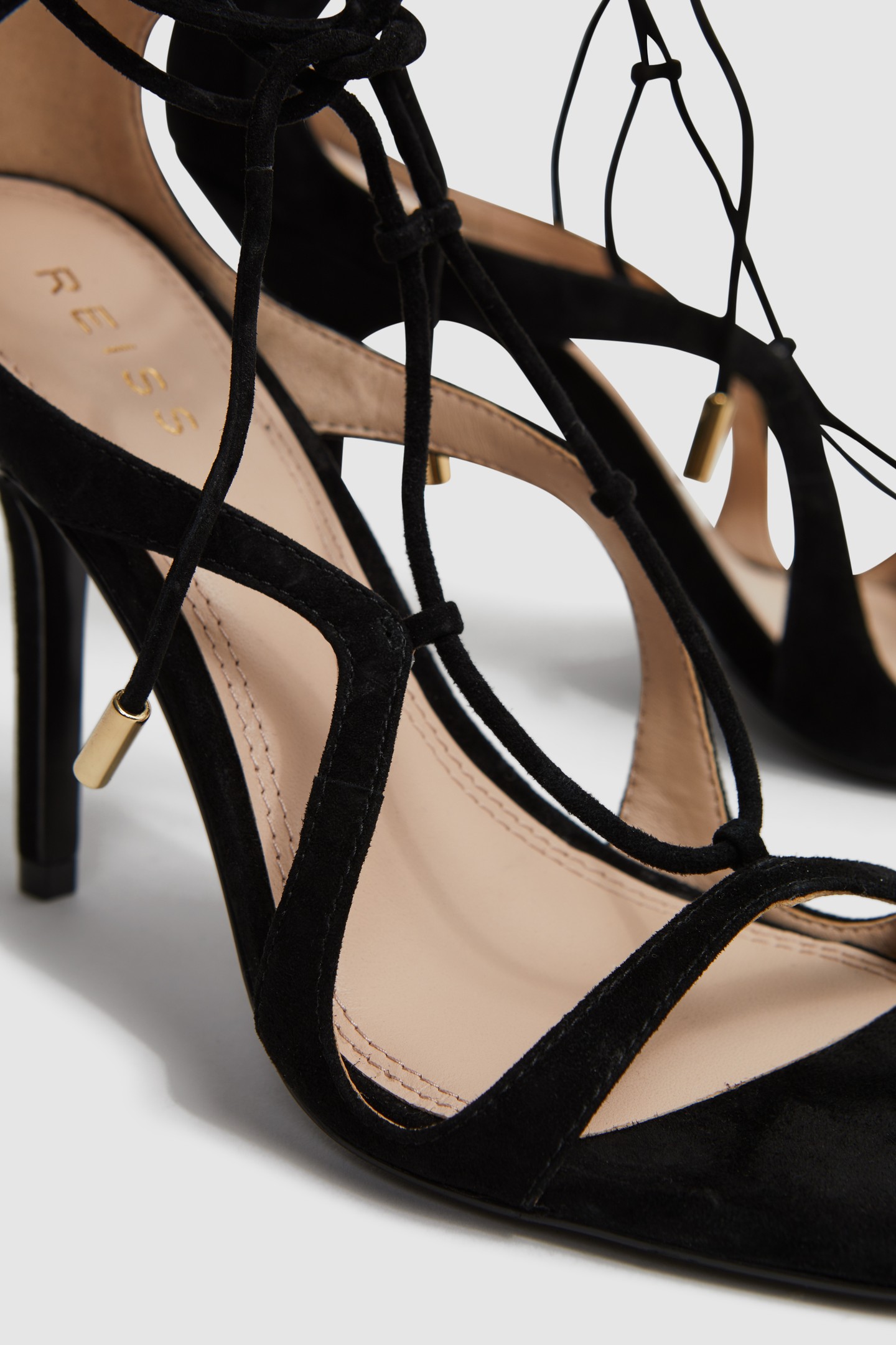 STRAPPY SANDAL BLACK 5