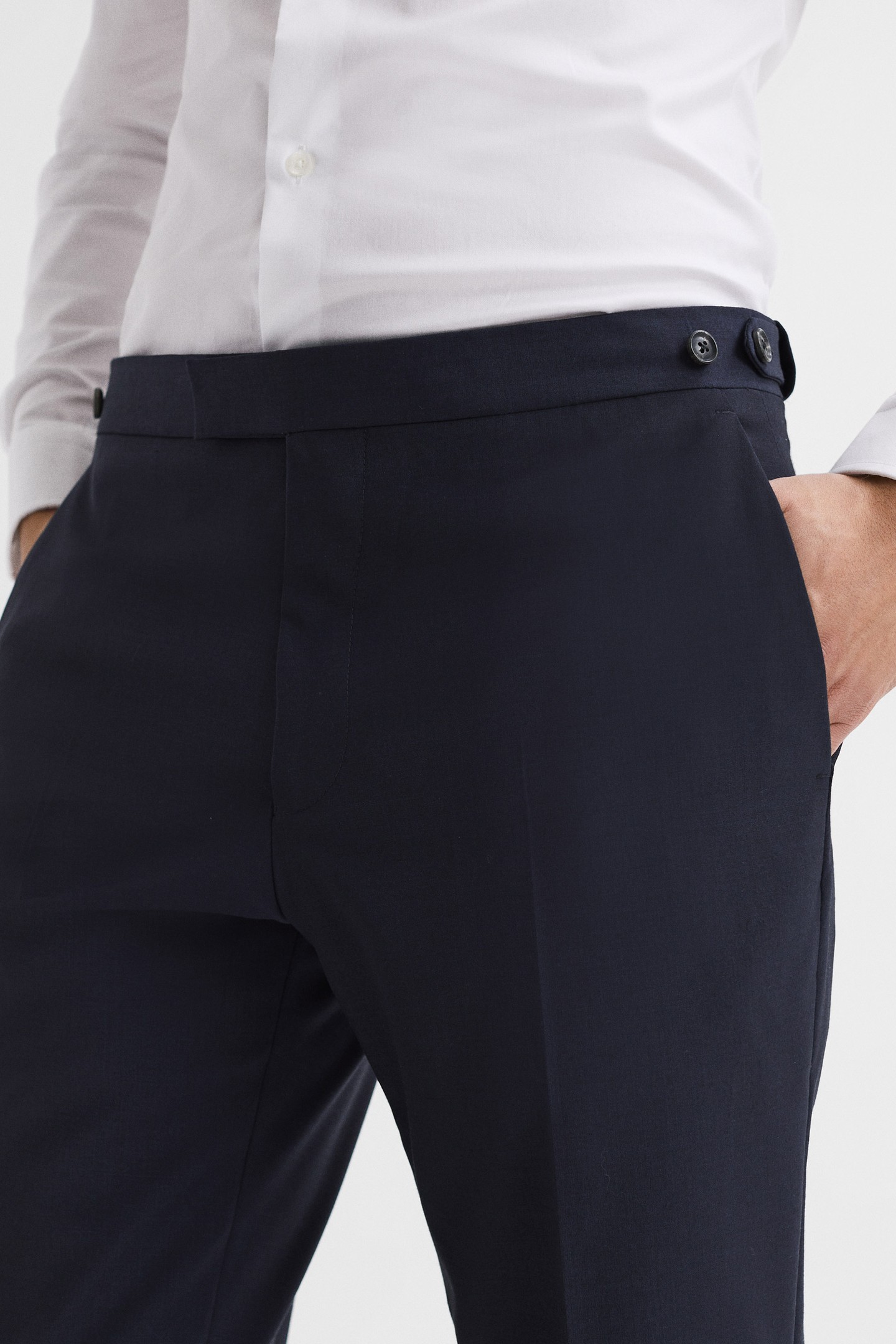 MODERN FIT TRAVEL TROUSER NAVY 9