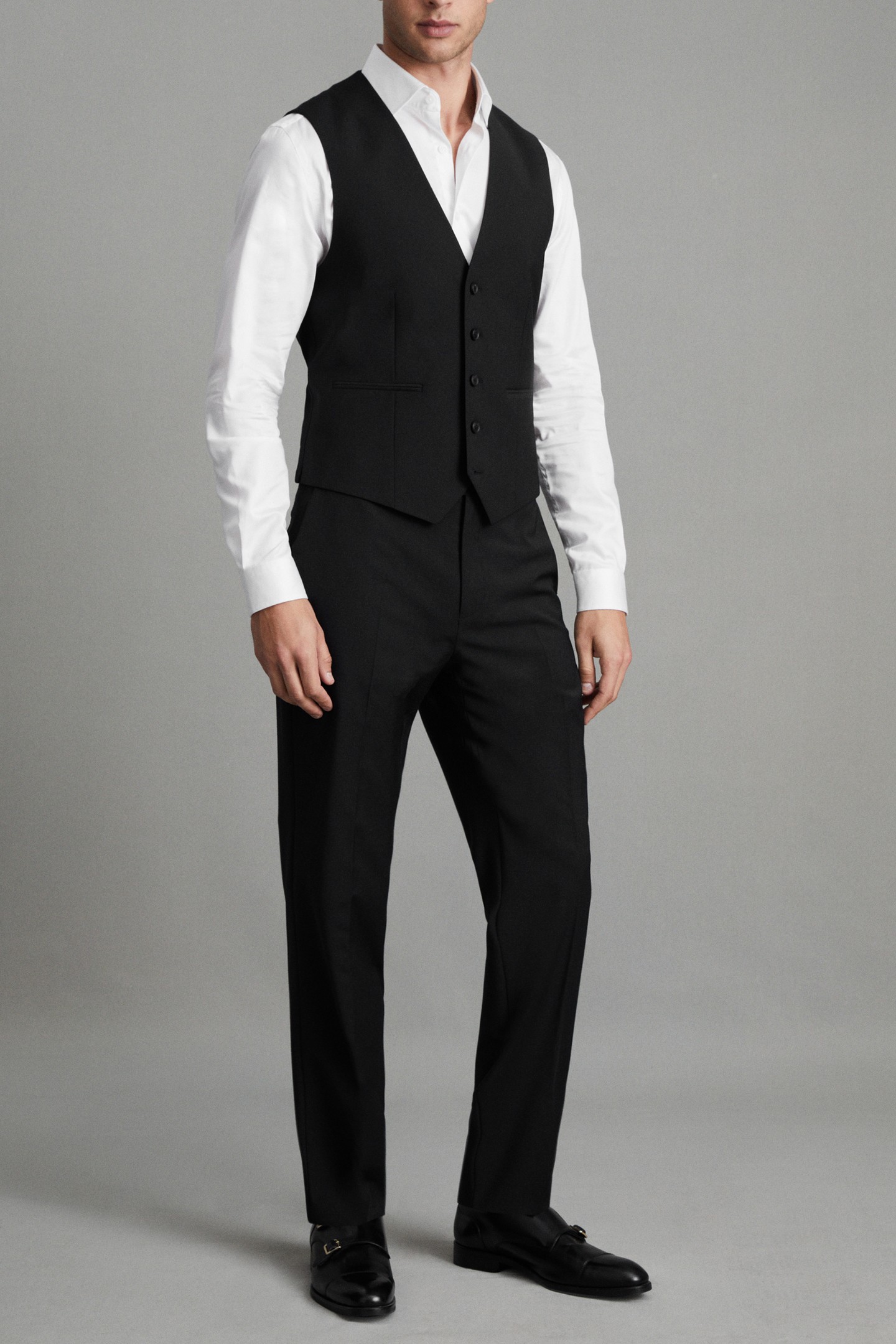 TRAVEL PLAIN WEAVE MODERN WAISTCOAT BLACK 2