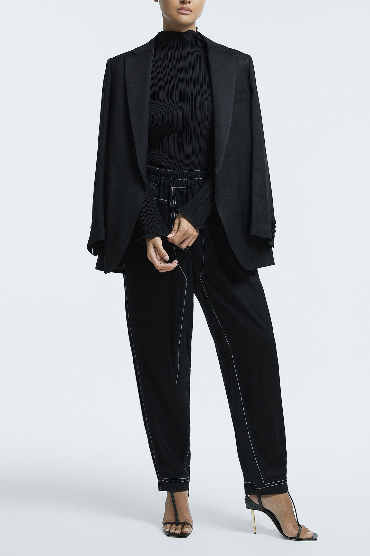 RELAXED CARGO BLACK 1