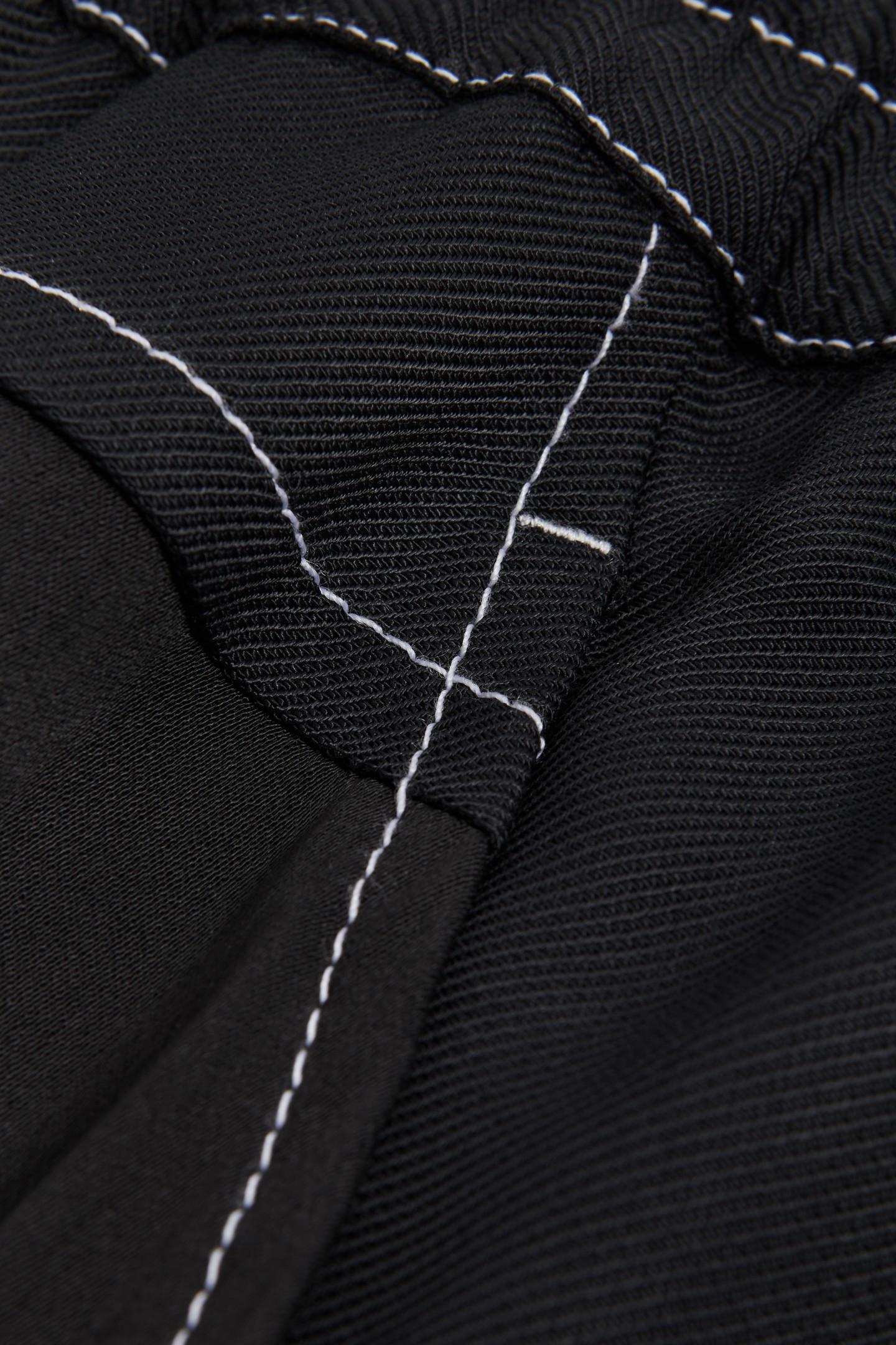 RELAXED CARGO BLACK 6