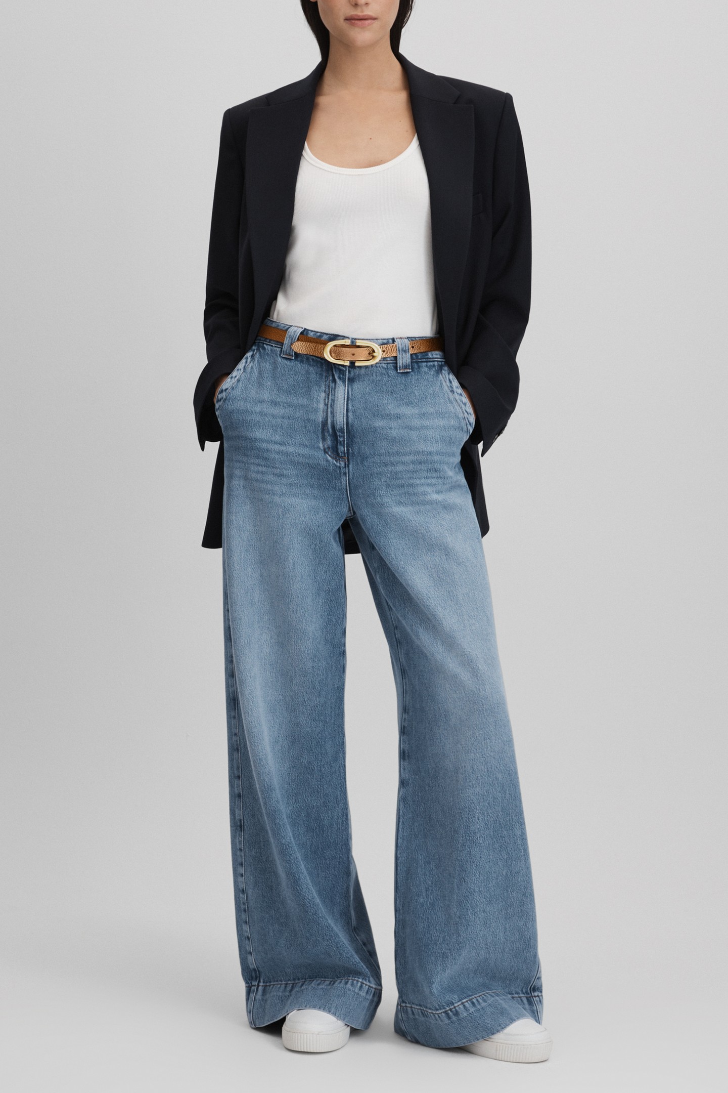 WIDE LEG LIGHT WEIGHT JEAN LIGHT BLUE 2