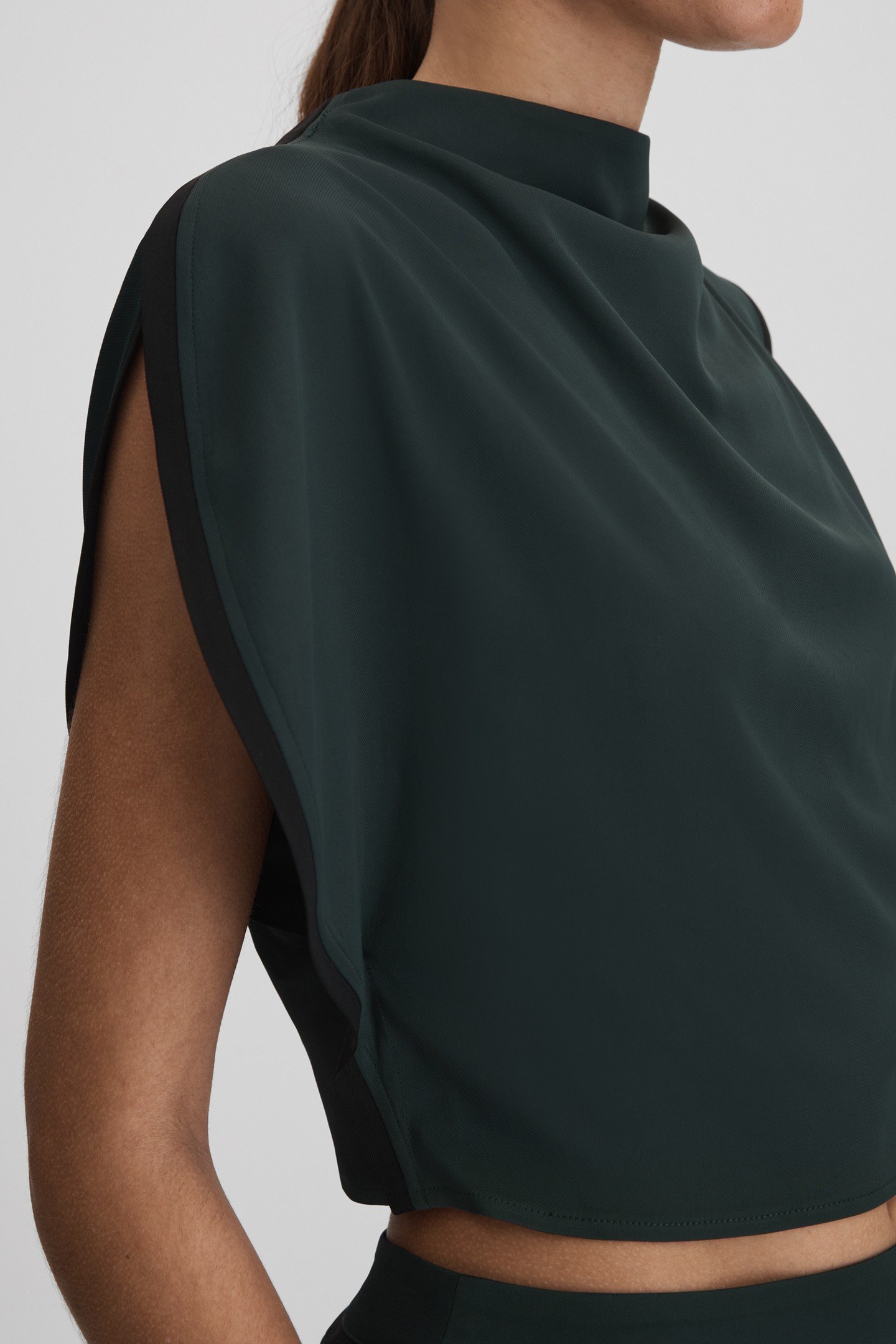 DRAPE DETAIL CROP TOP GREEN 4