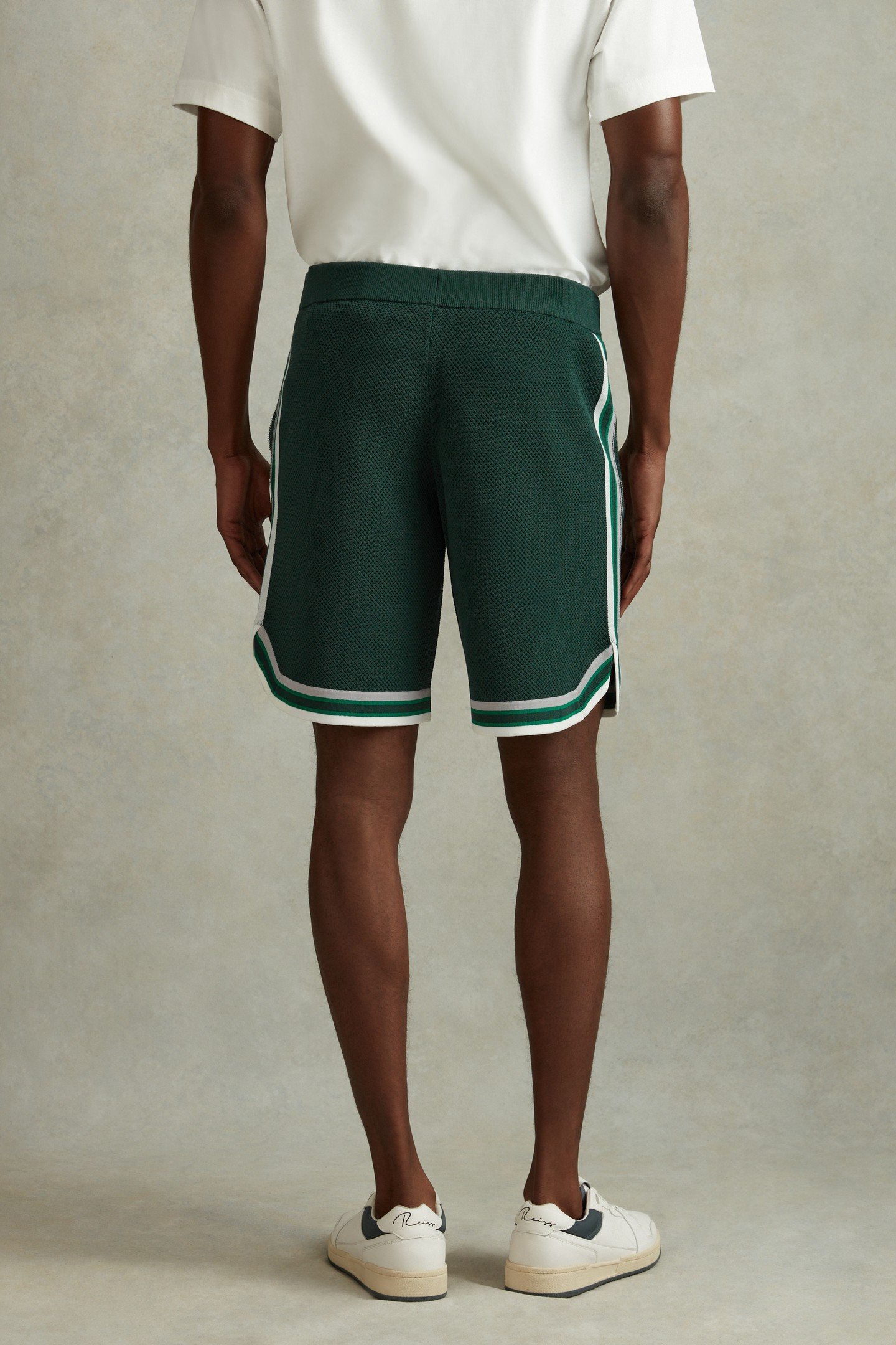 TEXURED TIPPED SHORT GREEN MULTI 2