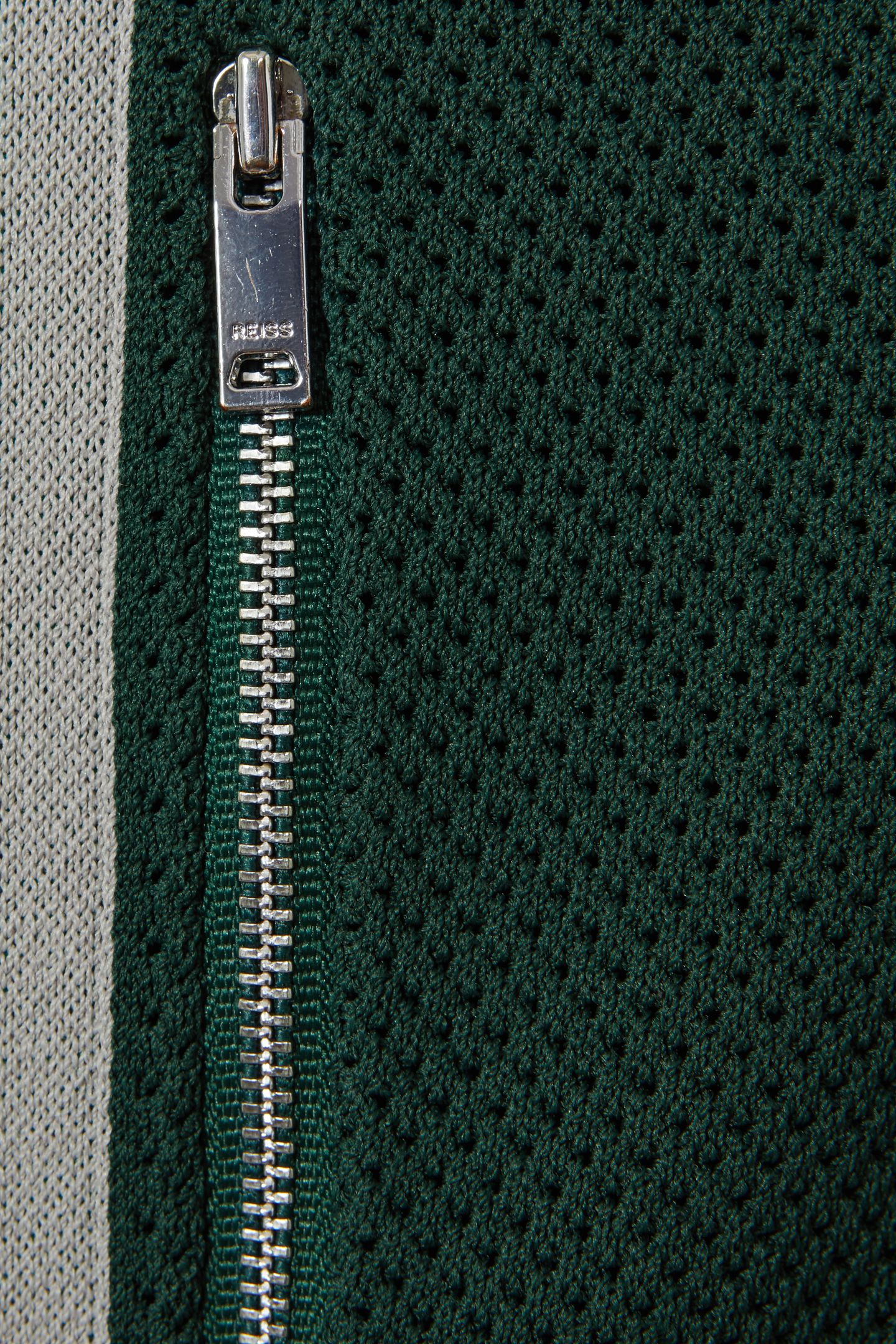 TEXURED TIPPED SHORT GREEN MULTI 6