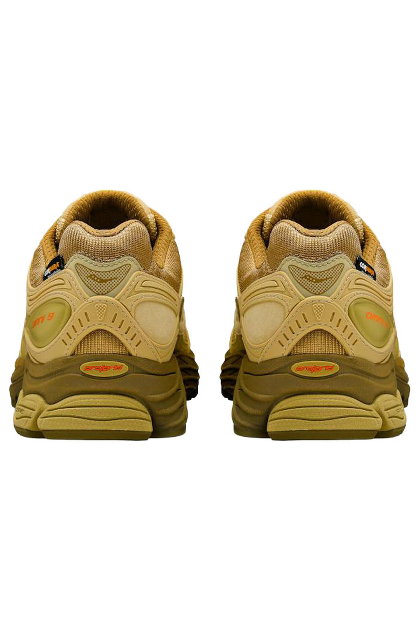 SAUCONY X STARCOW – PROGRID OMNI 9 4