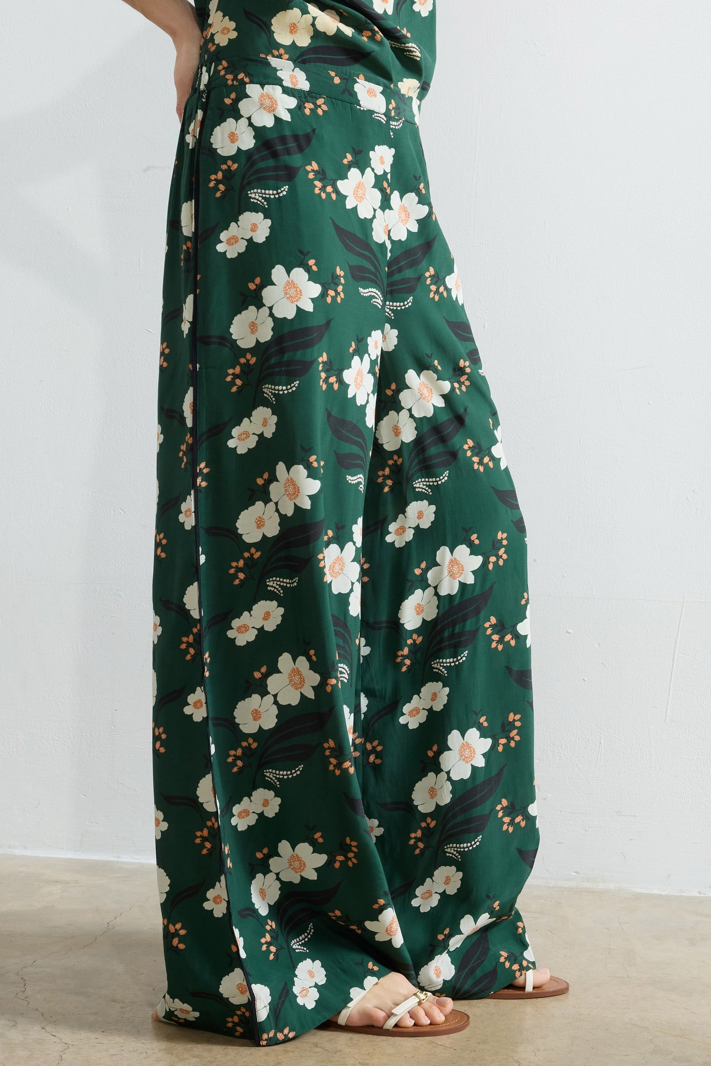RHIAN PRINTED TROUSER JADE GREEN MULTI 1