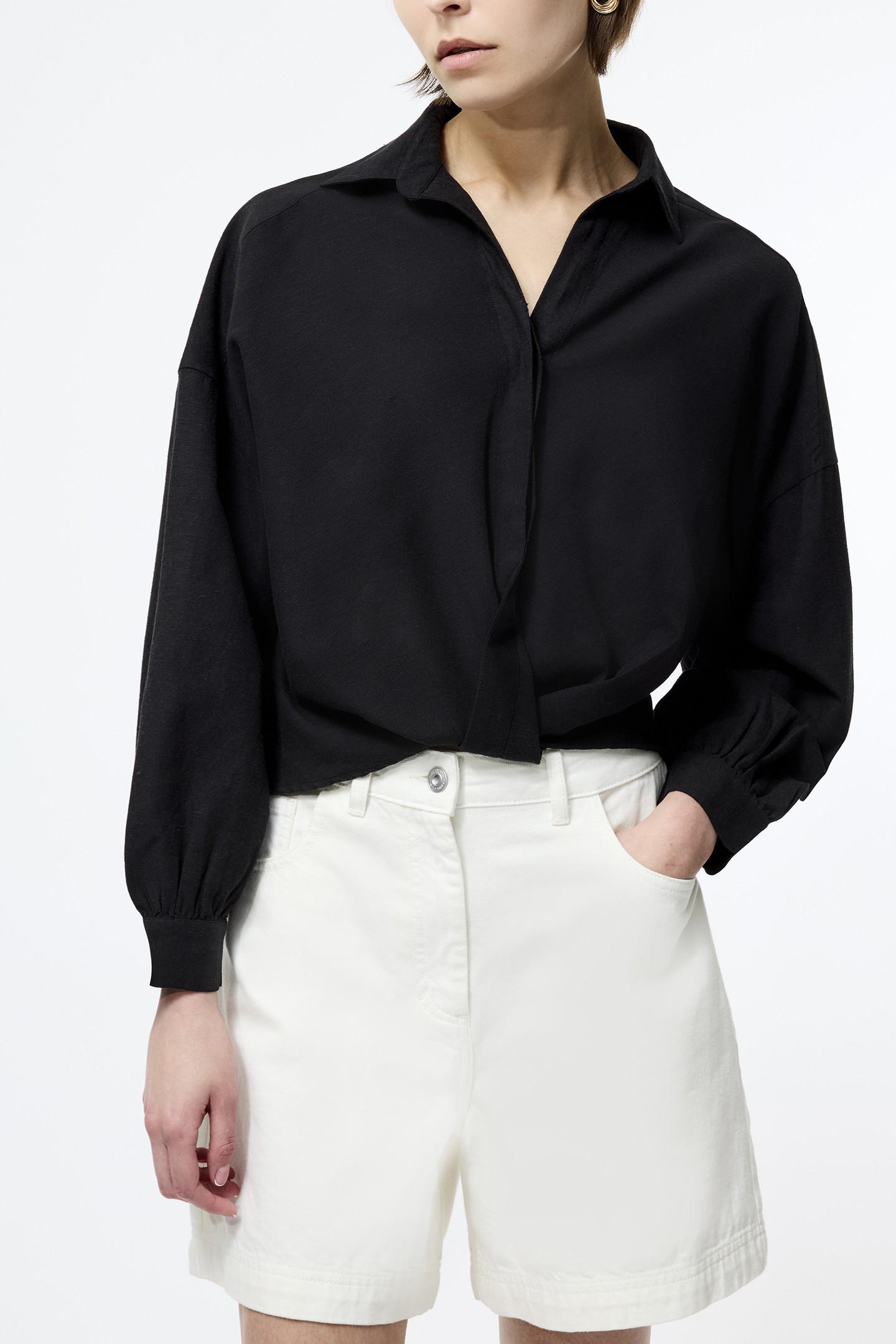 ARIETTE LIN BLENDLS TUCK SHIRT BLACK 2