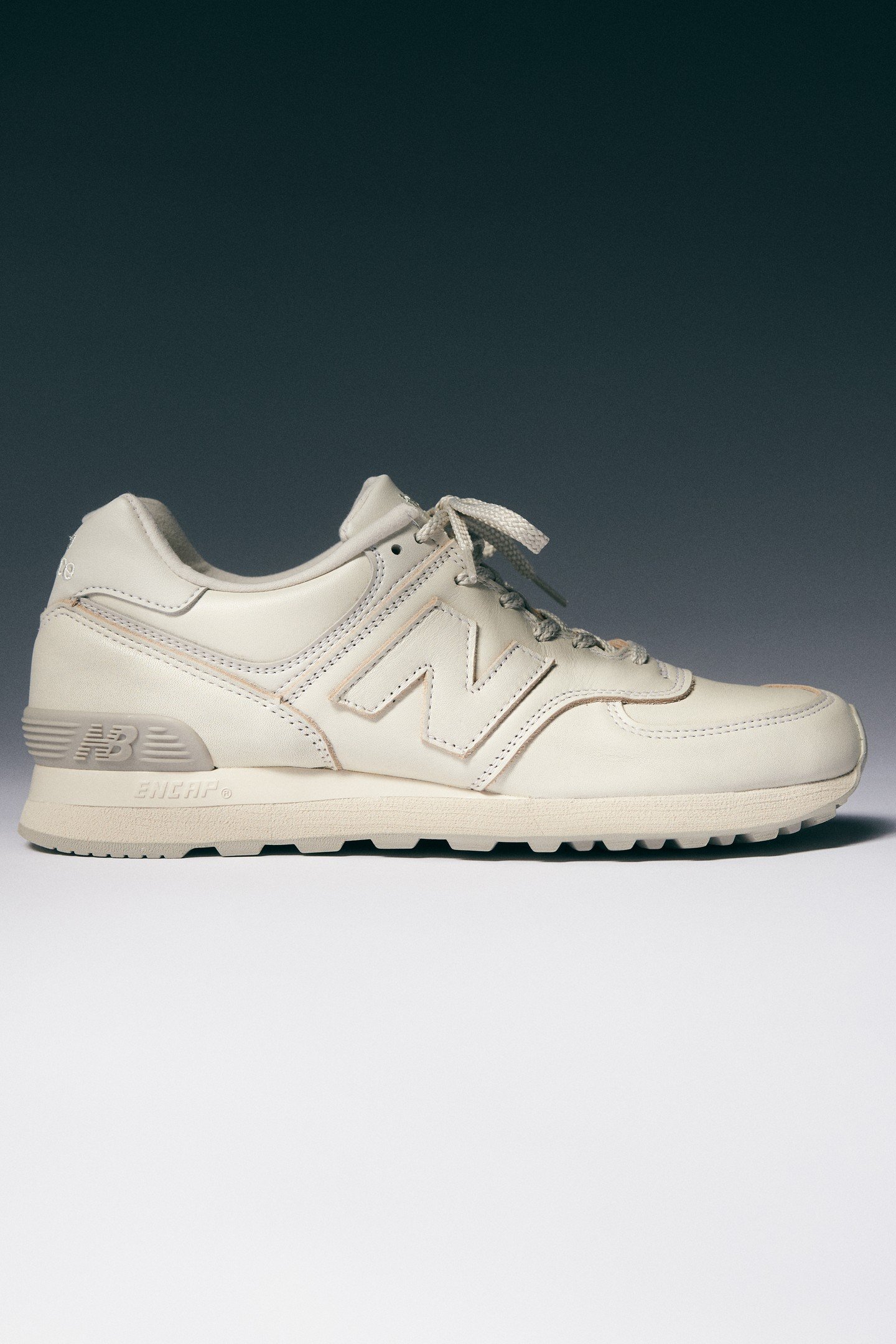 UNISEX MADE IN UK 576 CONTEMPORARY LIGHT GREY 1