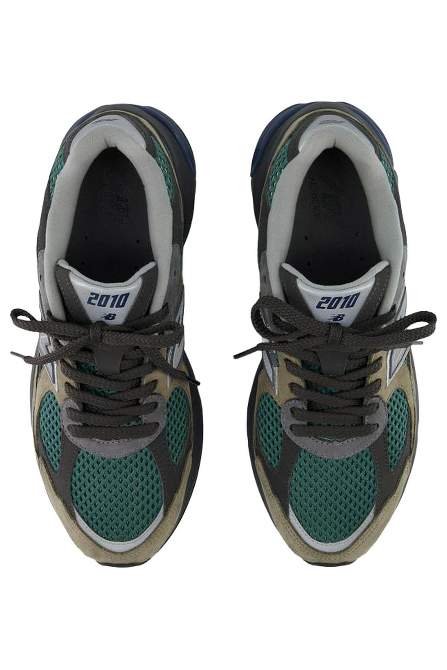 NEW BALANCE – 2010 3