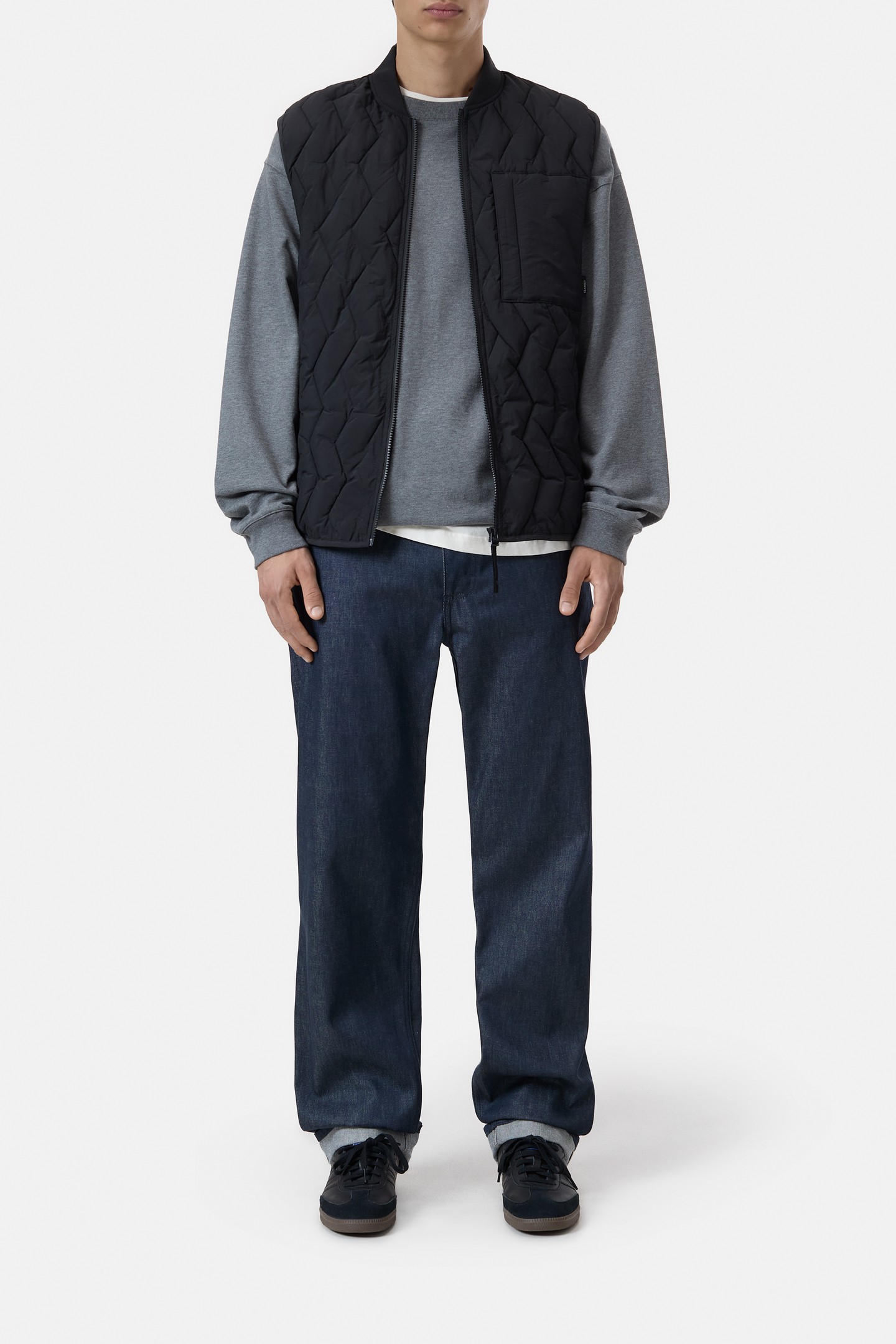 QUILTED VEST BLACK 2