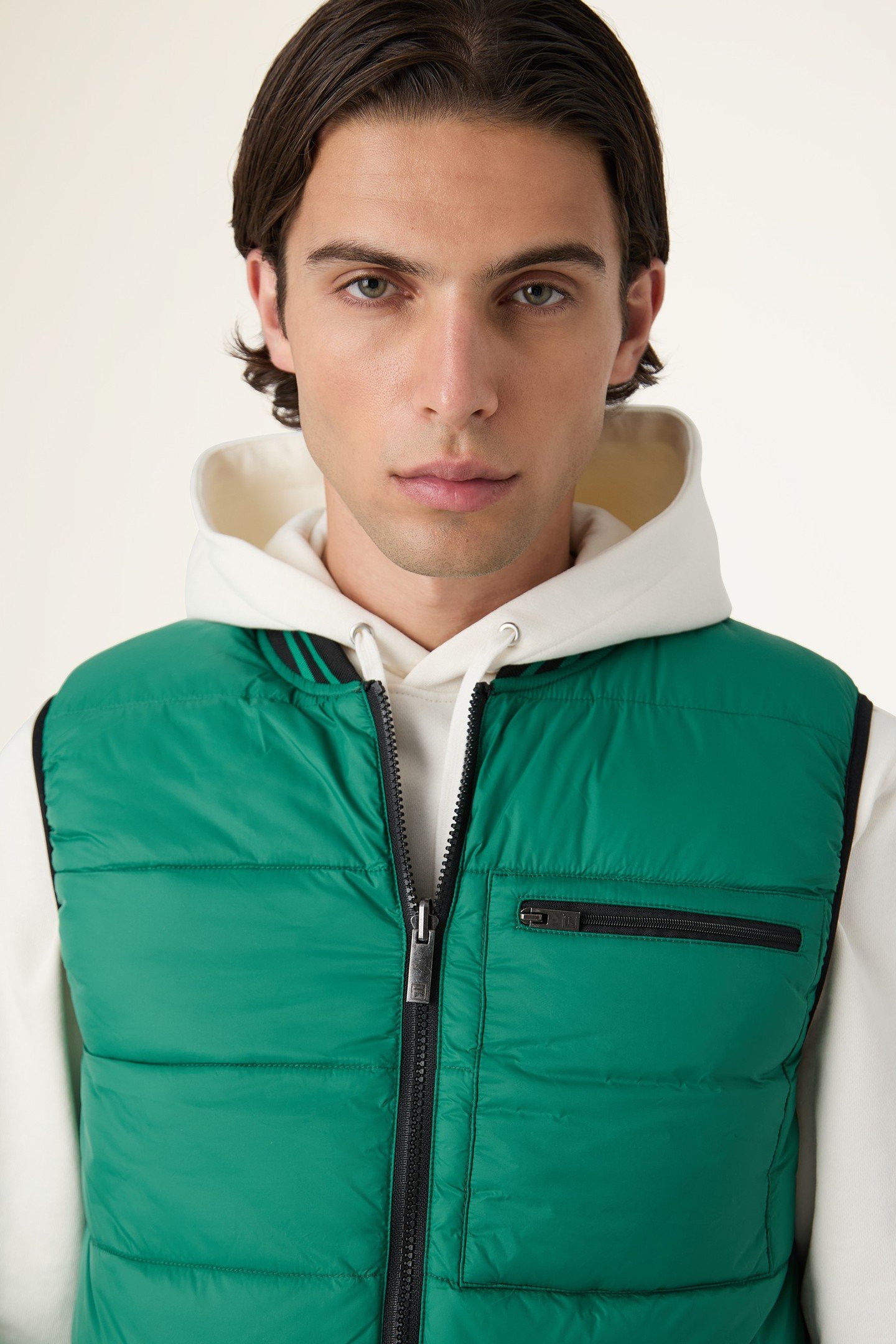 MILANO REGULAR REVERSIBLE LIGHTWEIGHT VEST BLACK 10