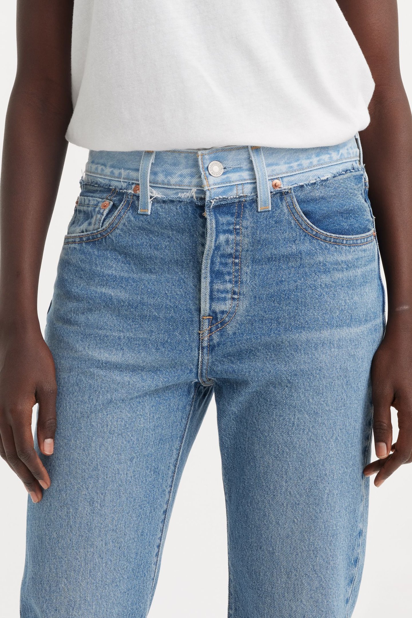 501® ORIGINAL SPLIT CROPPED JEANS MED INDIGO 4