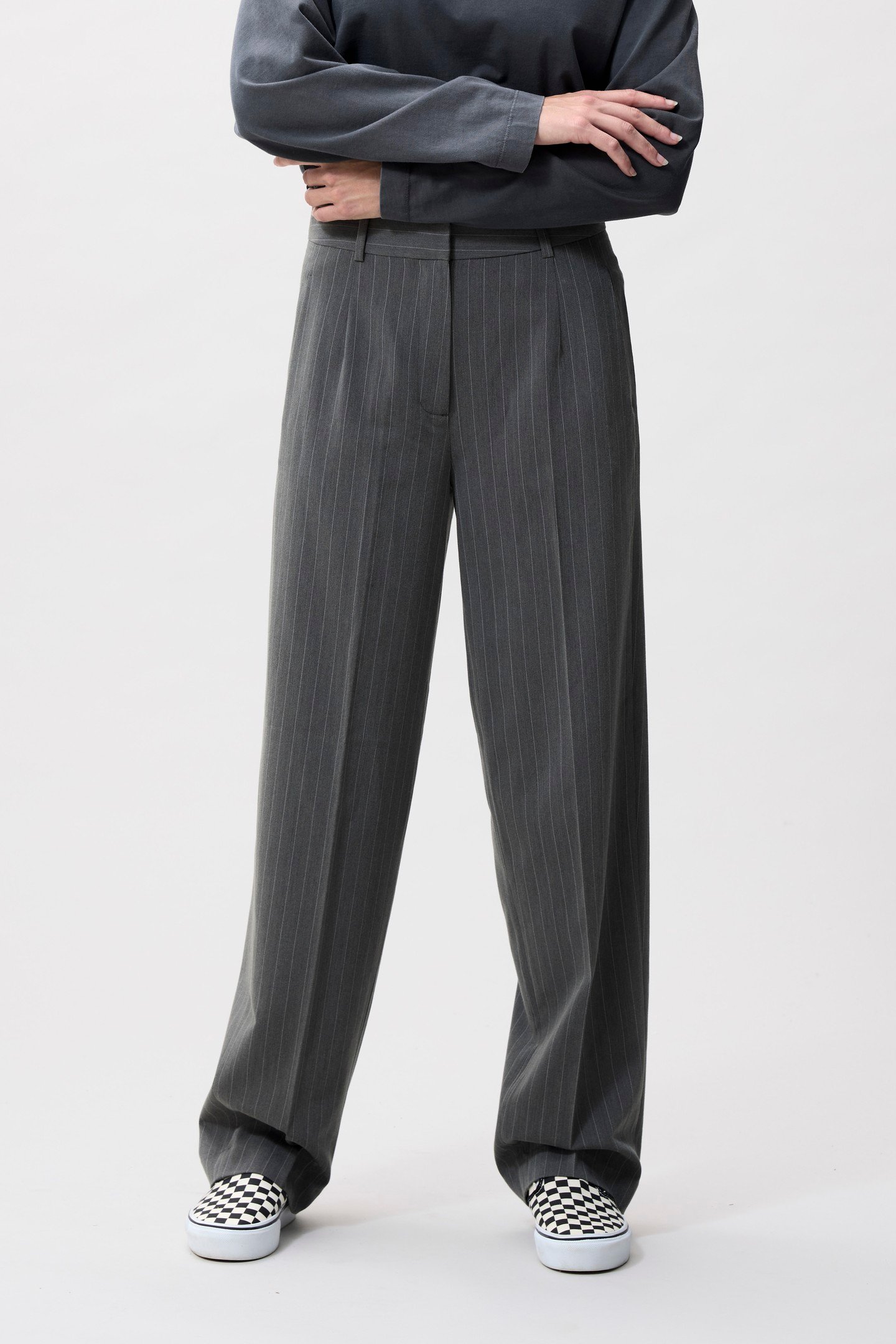 PINSTRIPE TAPERED TROUSERS GREY MELANGE 2