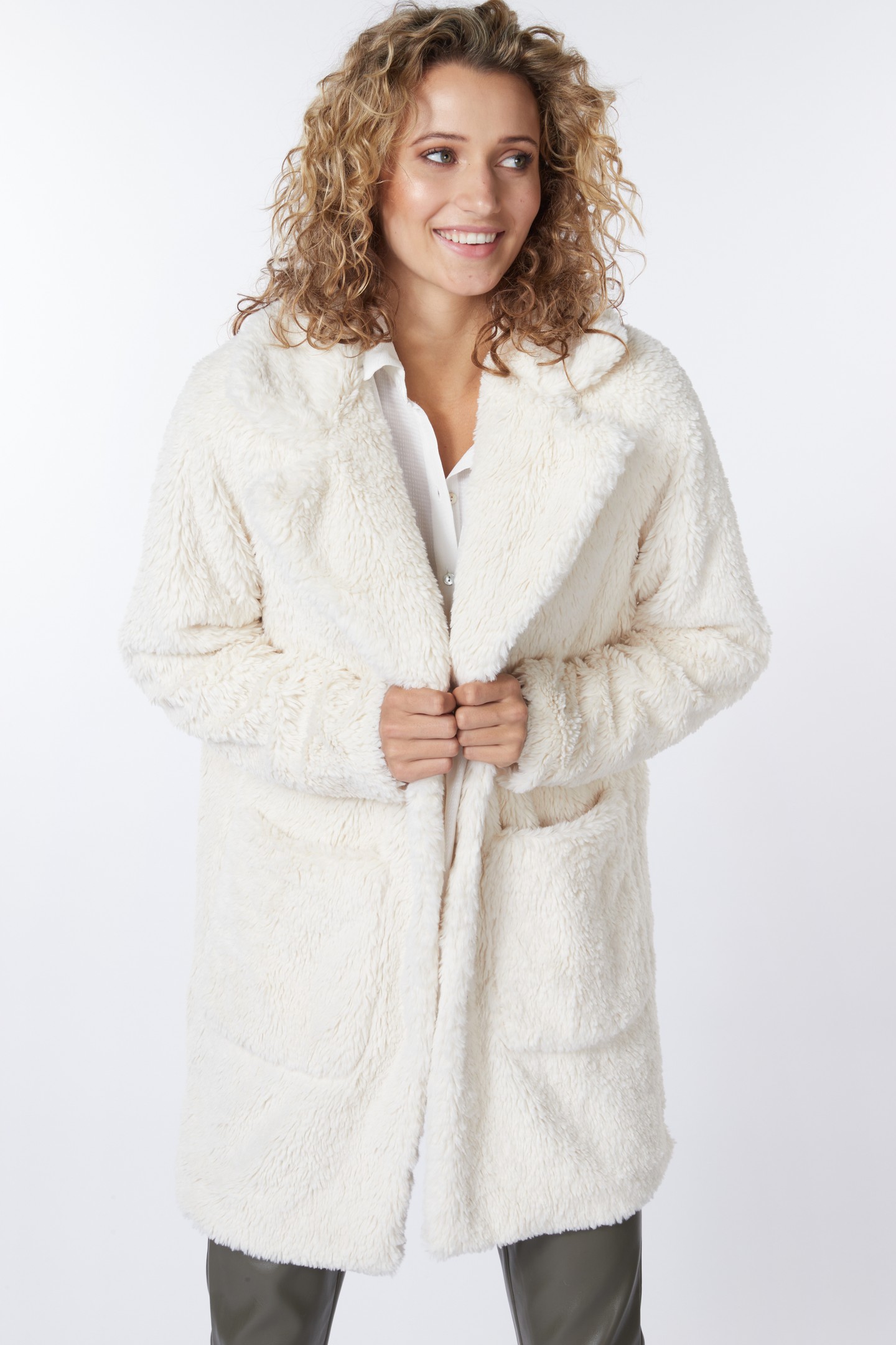 COAT LONG TEDDY OFF WHITE 1