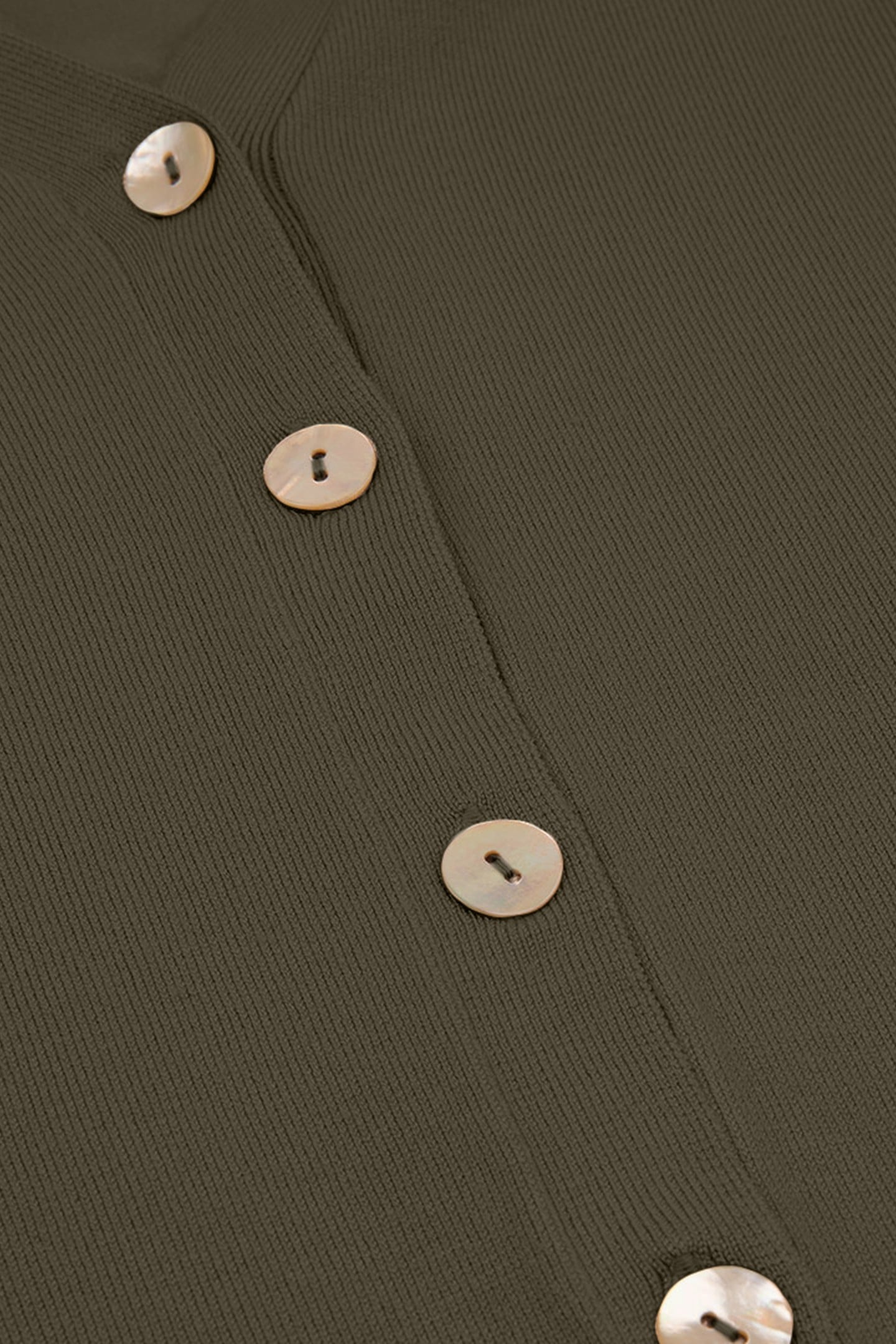 CARDIGAN BASIC V-NECK LEAF GREEN 2