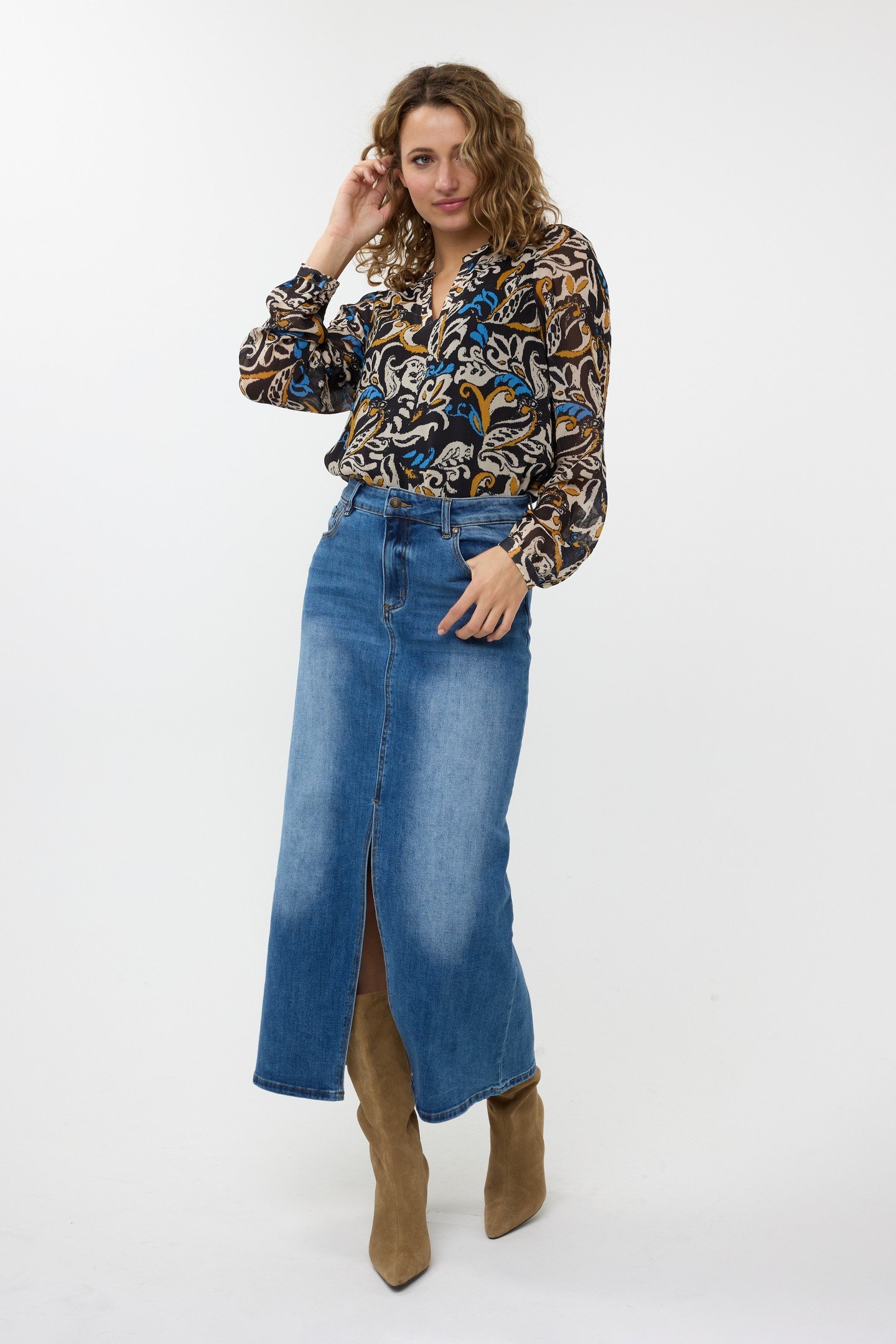 BLOUSE V-NECK ELEGANT LEAVES PRINT 1