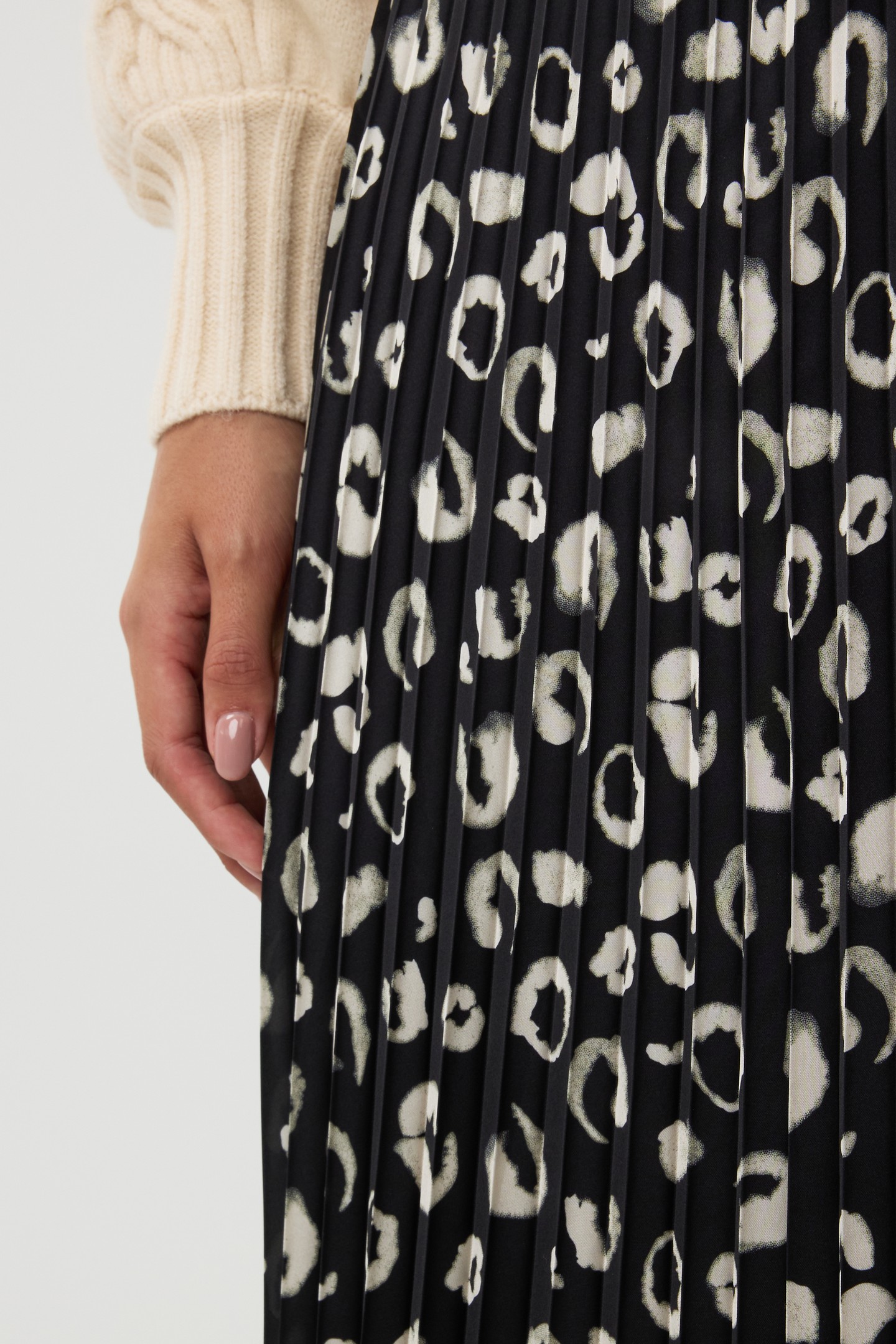 SKIRT PLISSE SATIN WILDERNESS PRINT 6