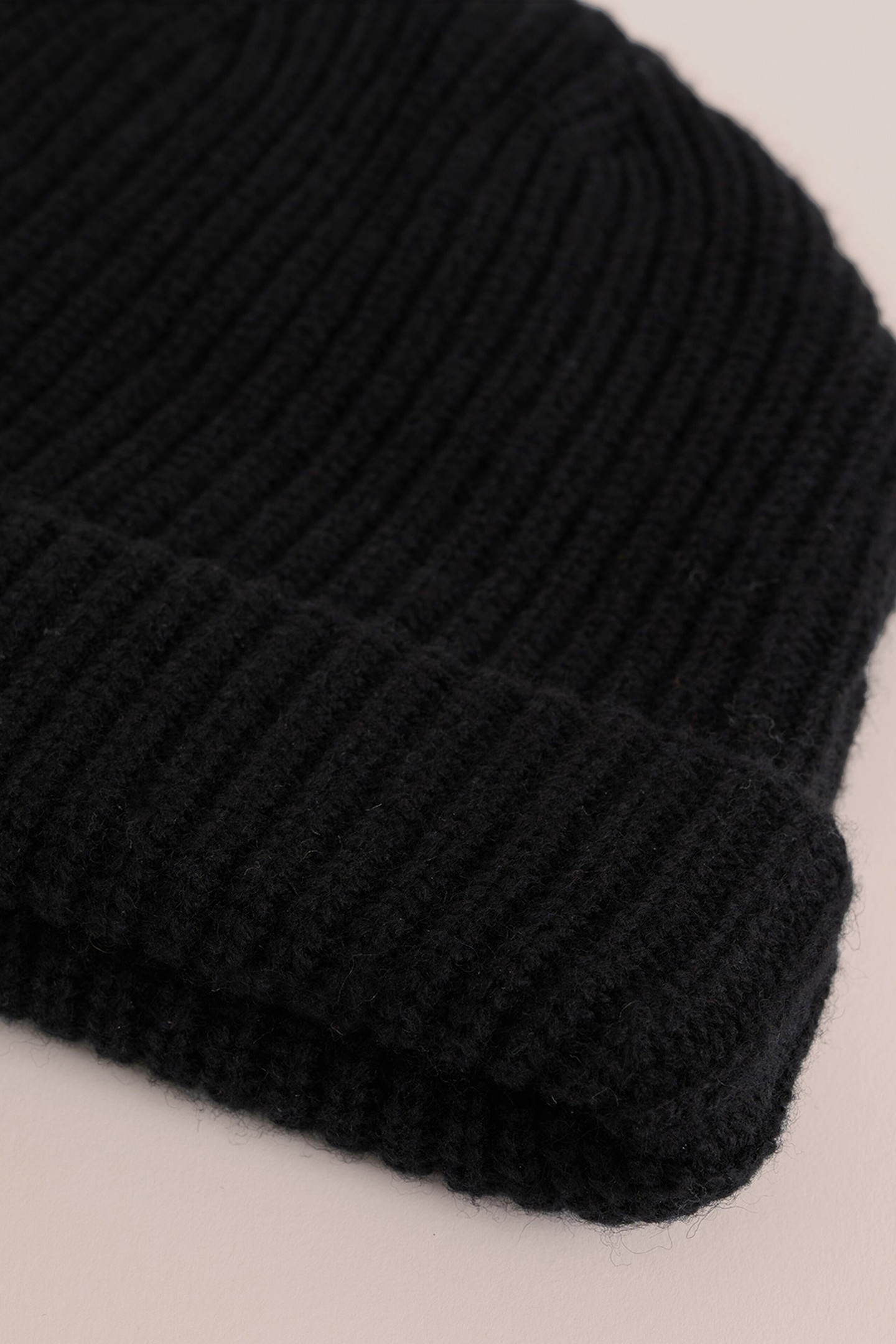 BEENIE BLACK 3