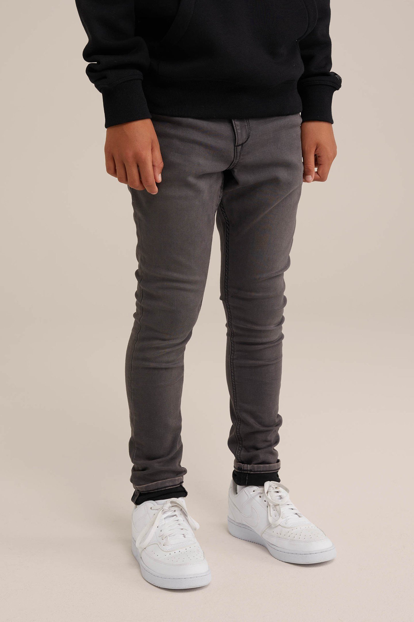 BOYS 5-POCKET MID WAIST DARK GREY 1