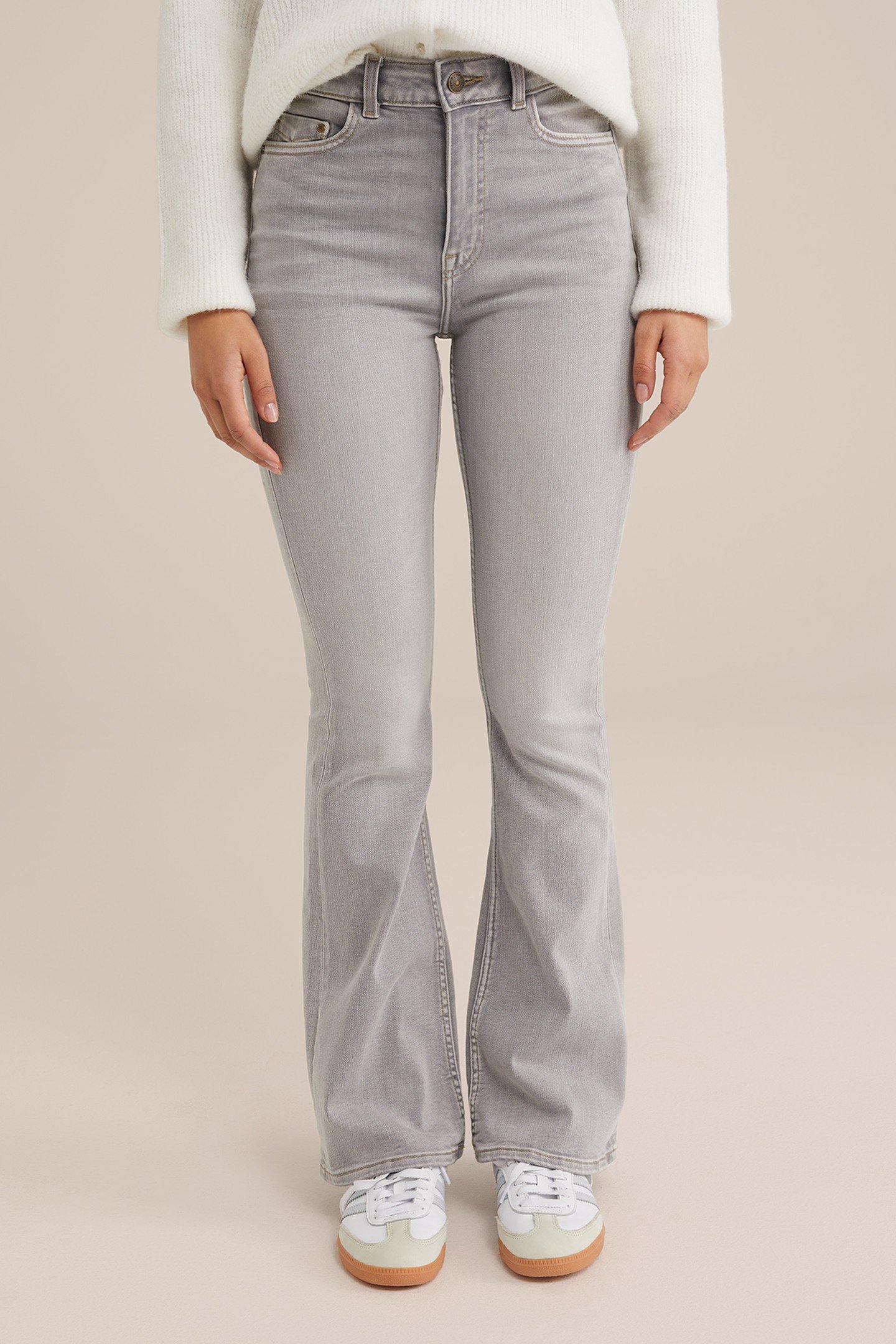 5-POCKET HIGH WAIST LIGHT GREY 2