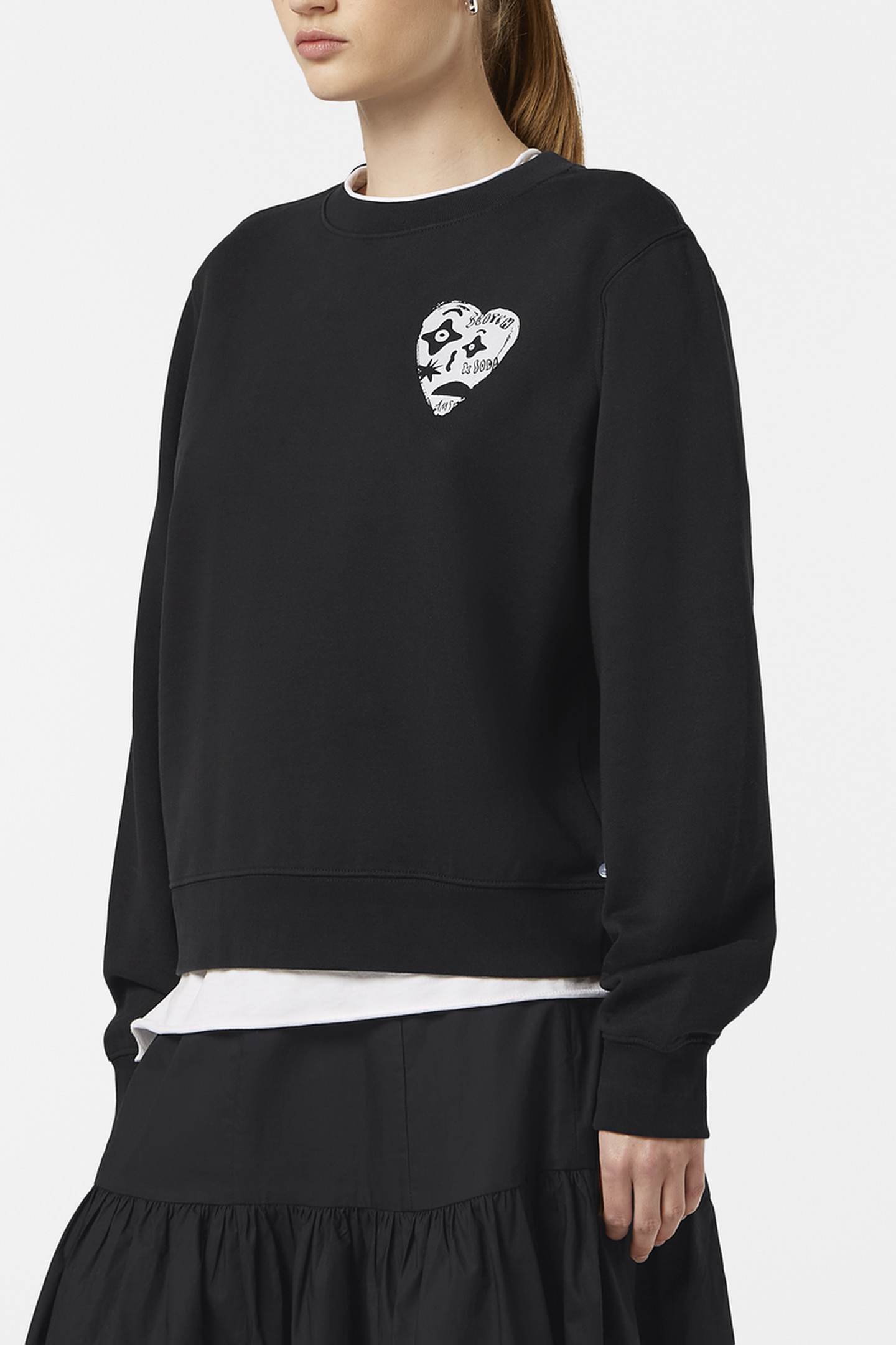 CHEST ARTWORK REGULAR FIT SWEATSHIRT BLACK 2