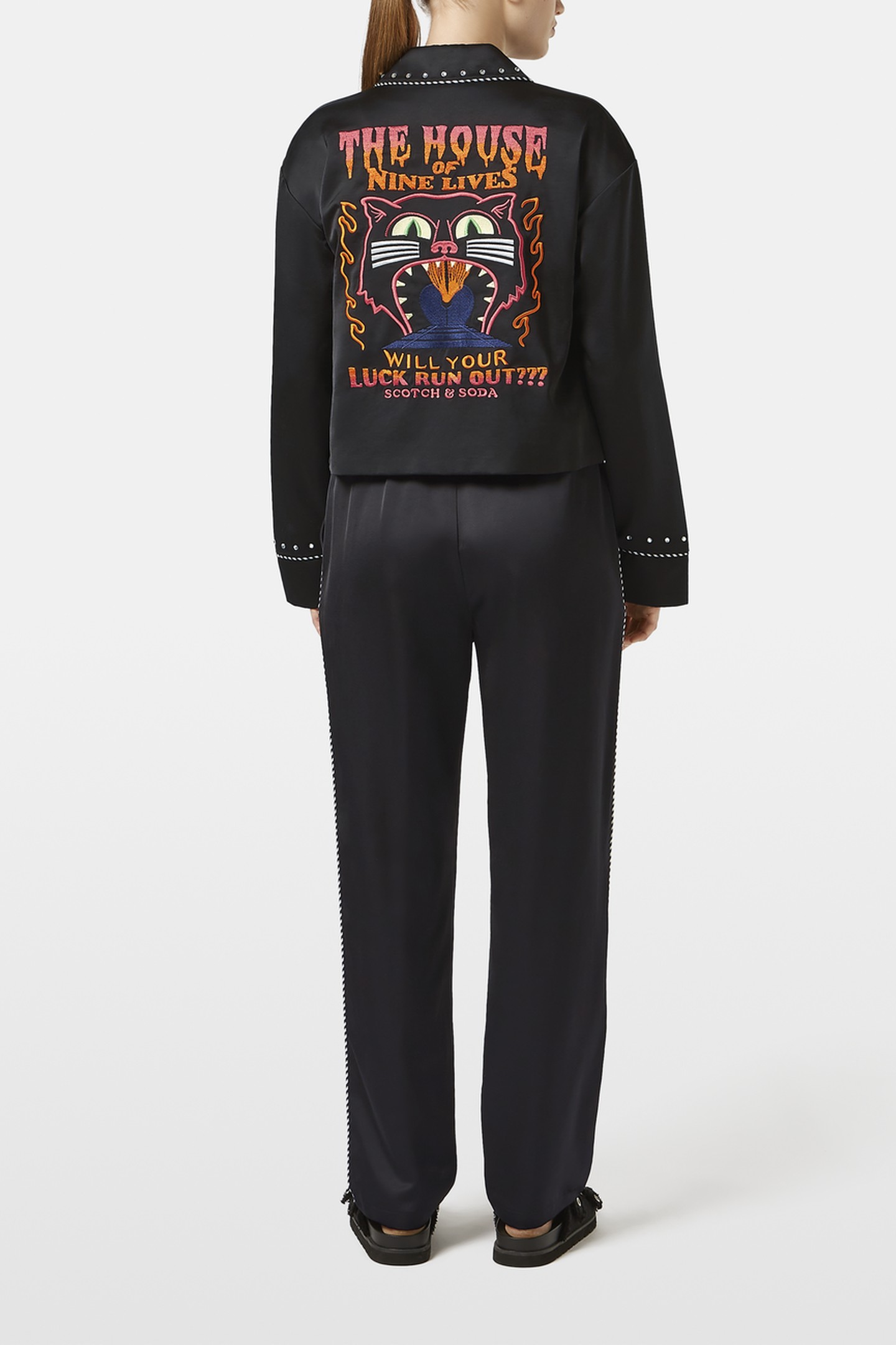 SOUVENIR EMBROIDERY JACKET BLACK 3