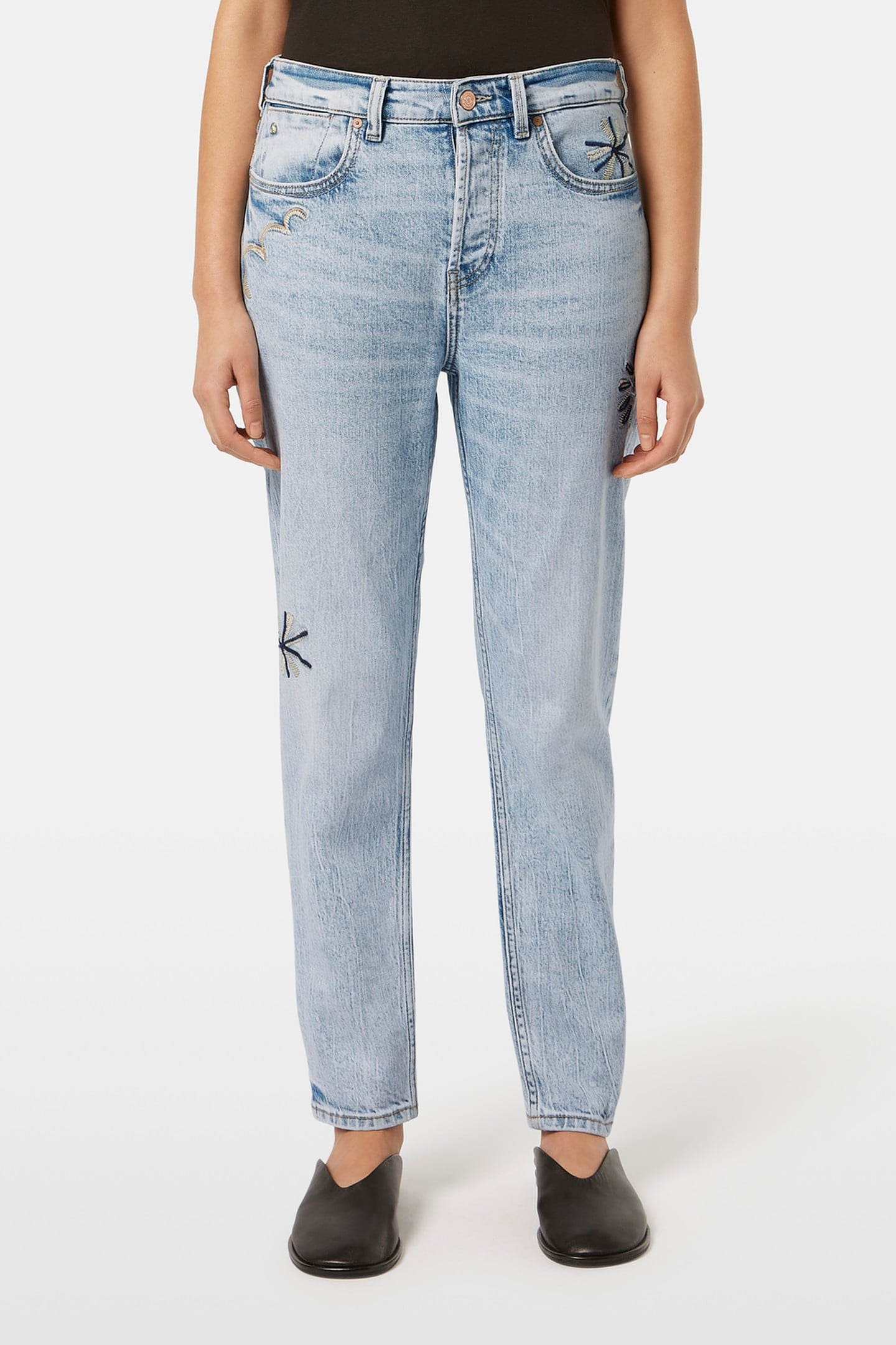 THE BUZZ SLIM BOYFRIEND JEANS  SPRING LIGHTS 2