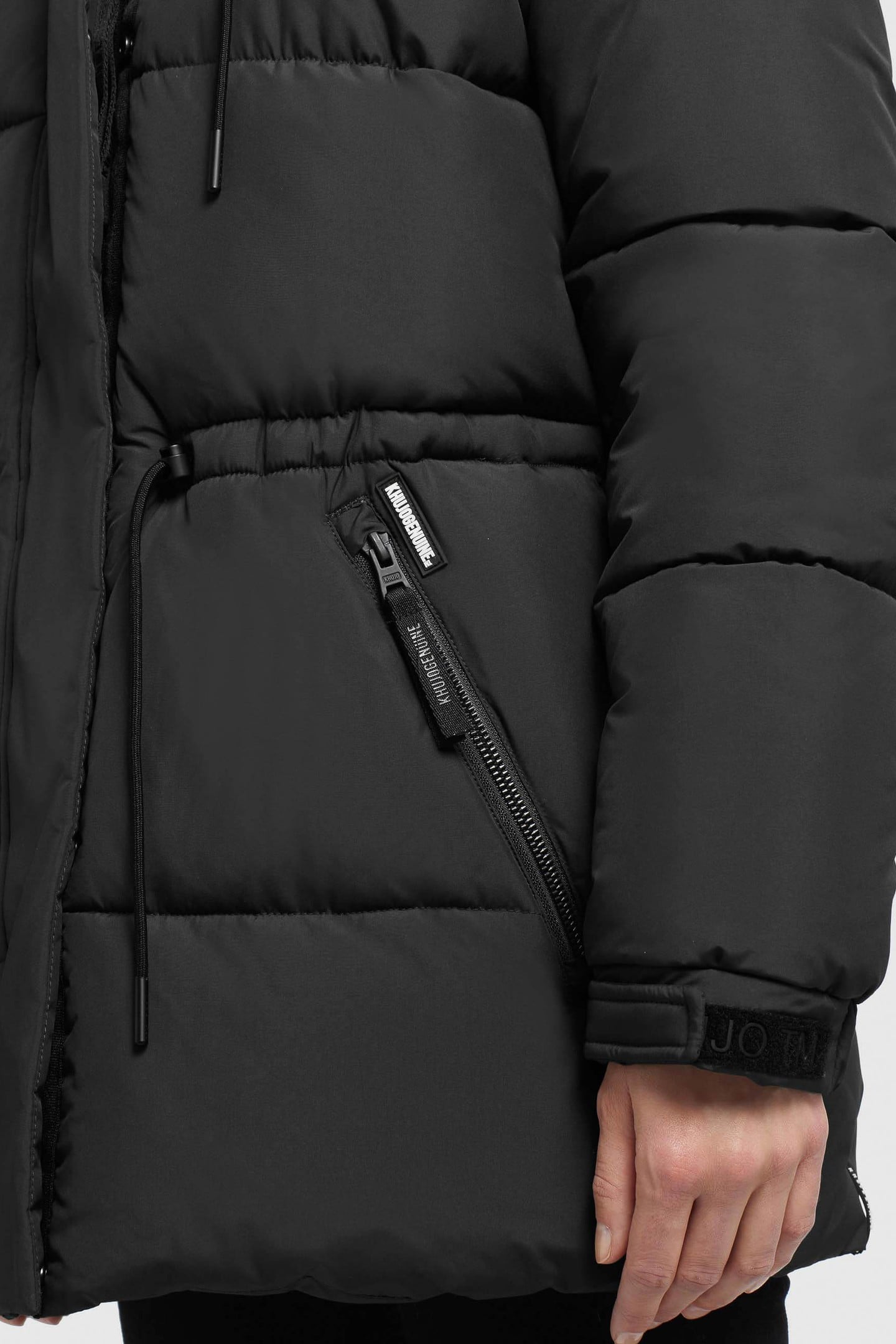 LEVIANI2 BLACK 7