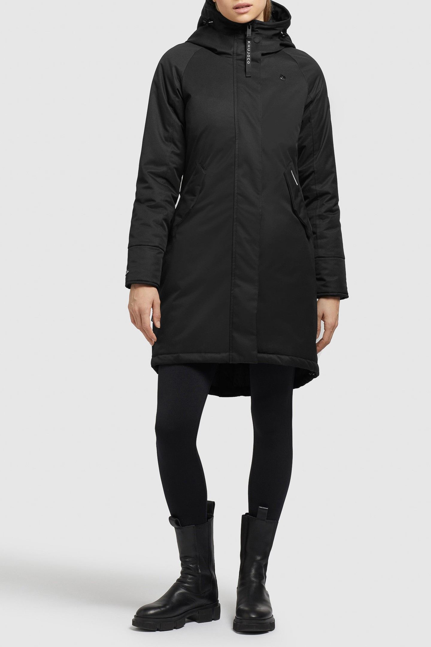LARIA BLACK 1