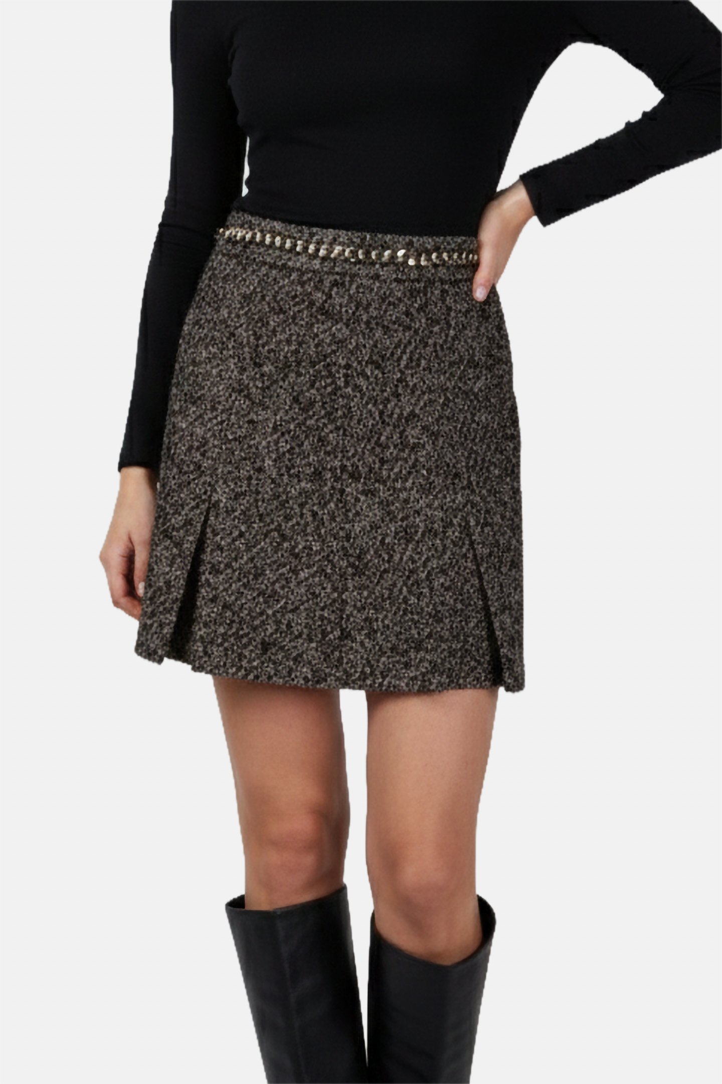 MARCIANO BY GUESS HELENE CHAIN EMBELLISHMENT BLACK AND BEIGE 2