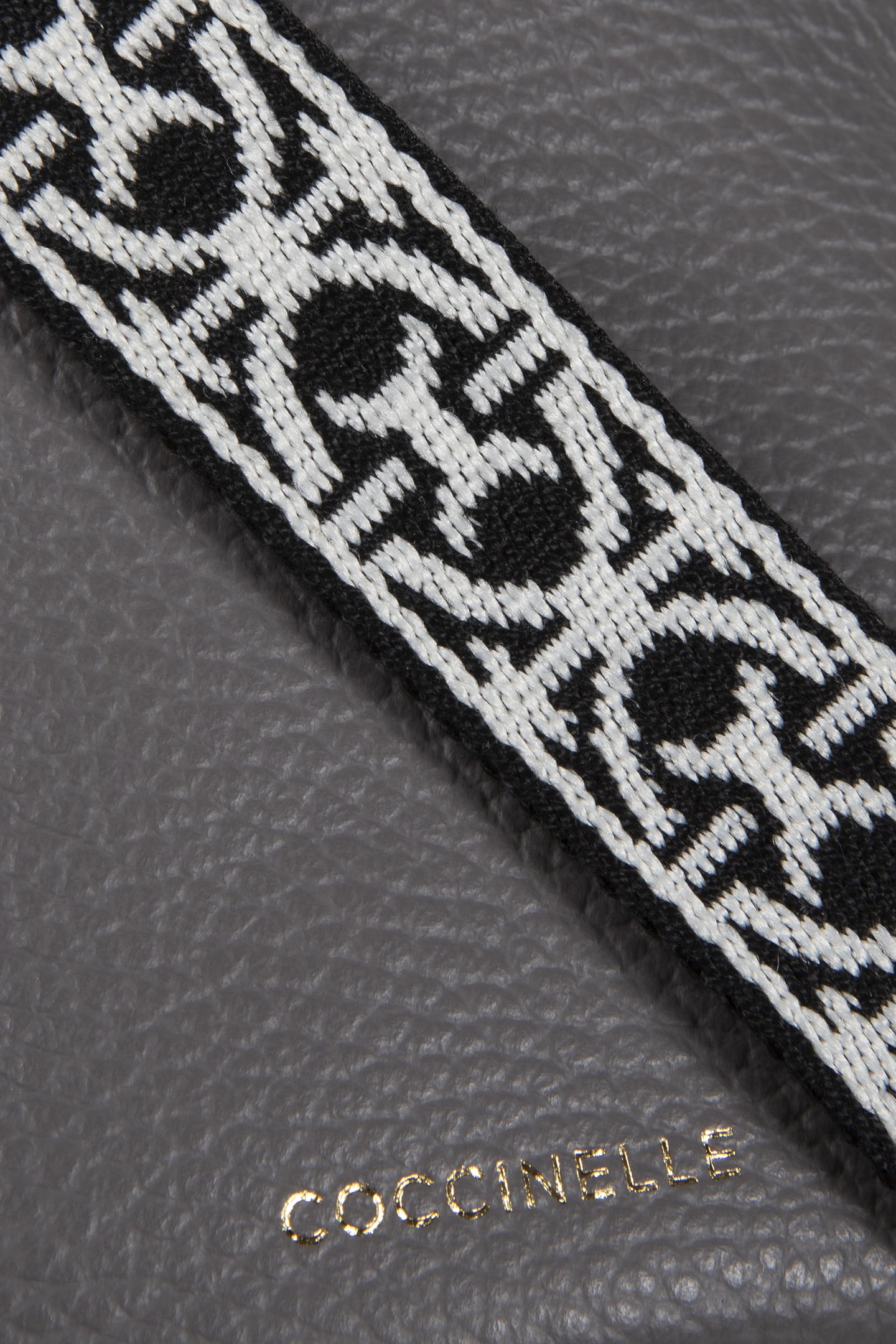 COCCINELLENEIL GRAFITE 4