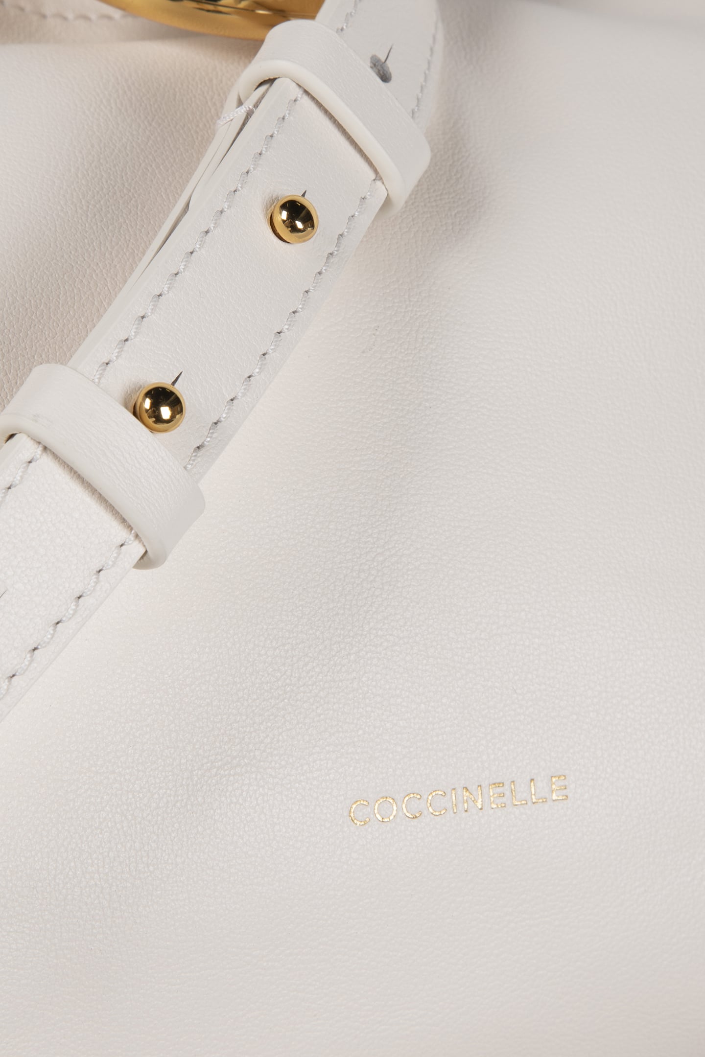 GRAINED LEATHER CROSS BODY BAG IN CREAM 5
