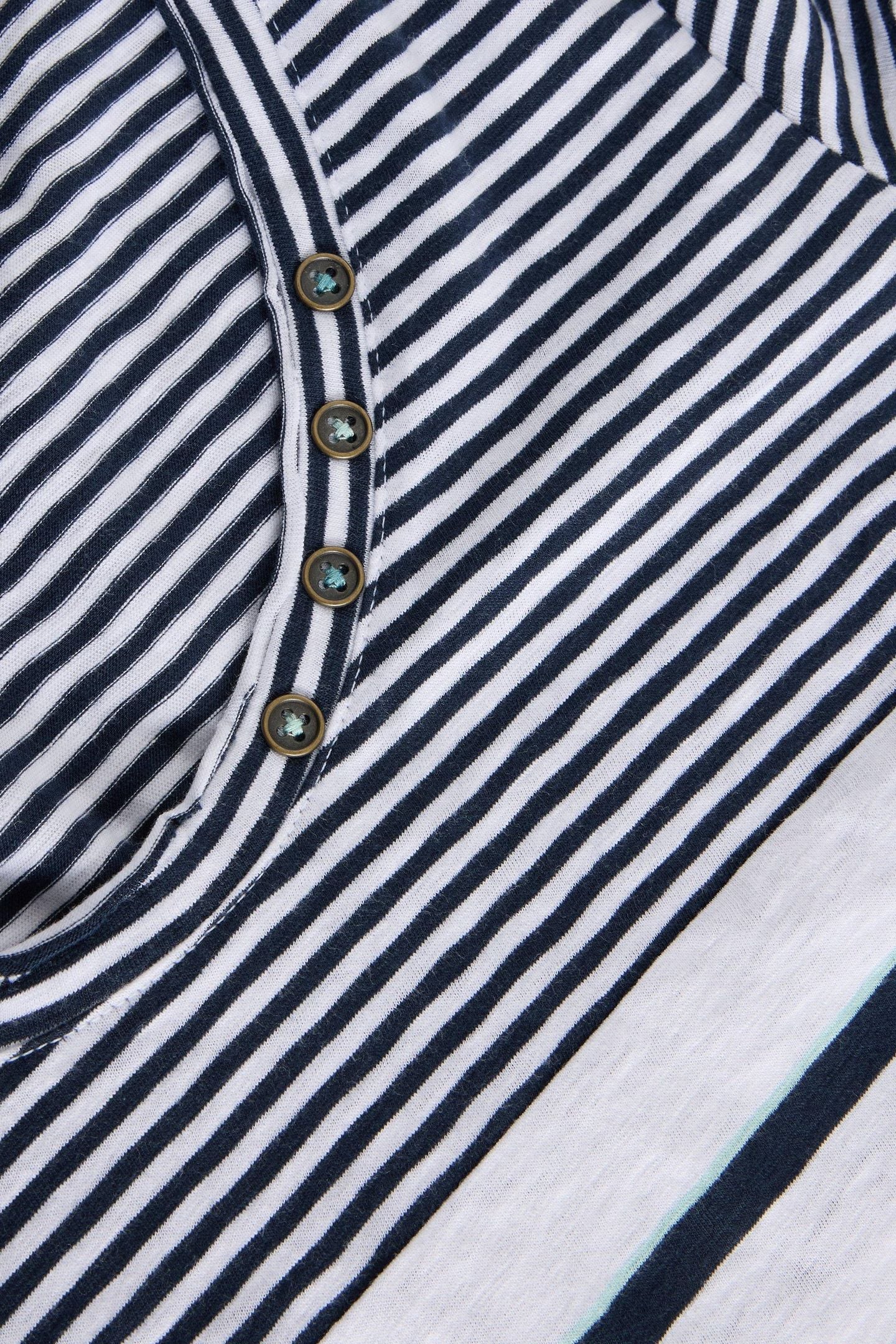 NADIA SHORT SLEEVE TEE NAVY MULTI 5