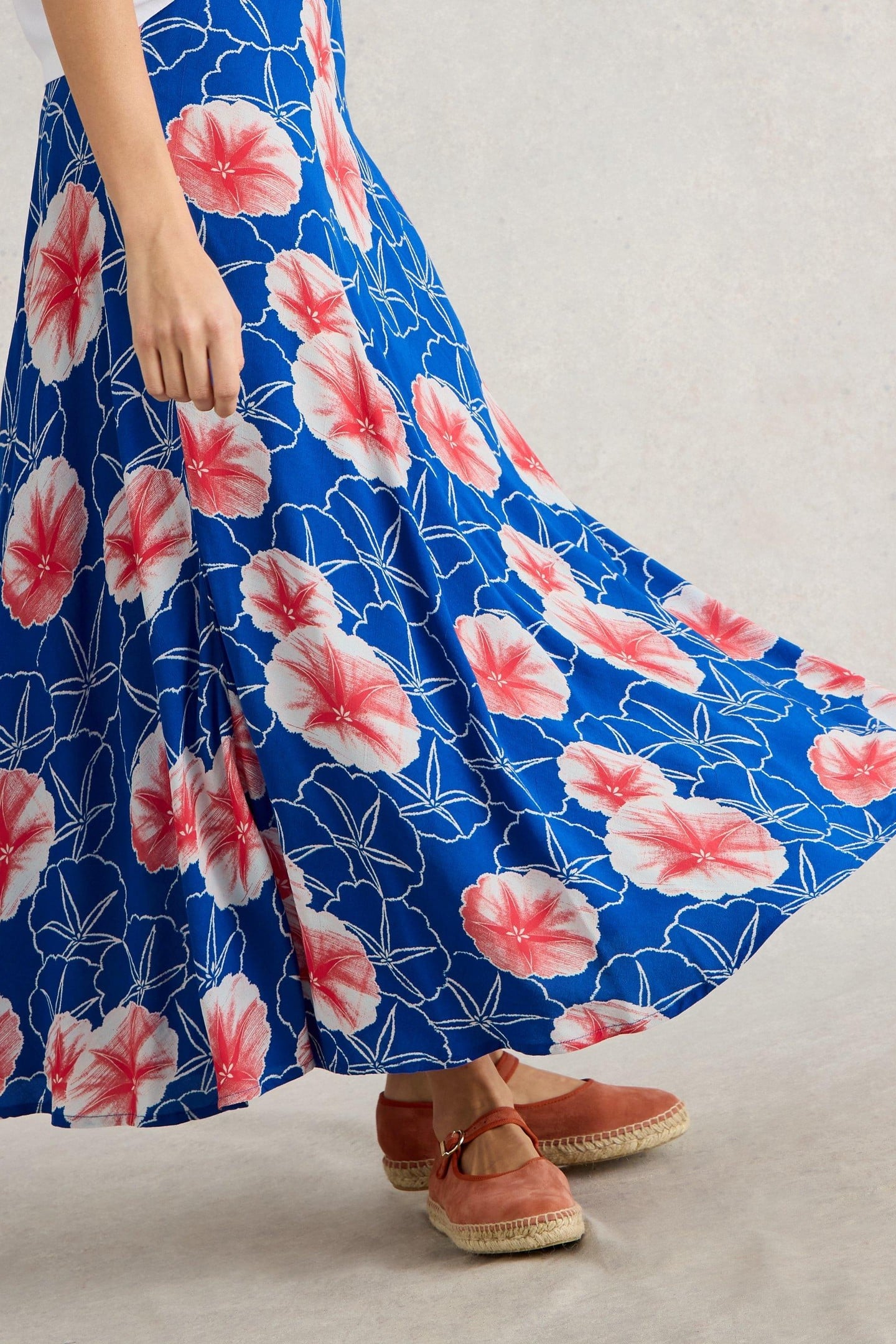 HOPE BIAS CUT MAXI SKIRT BLUE PRINT 6