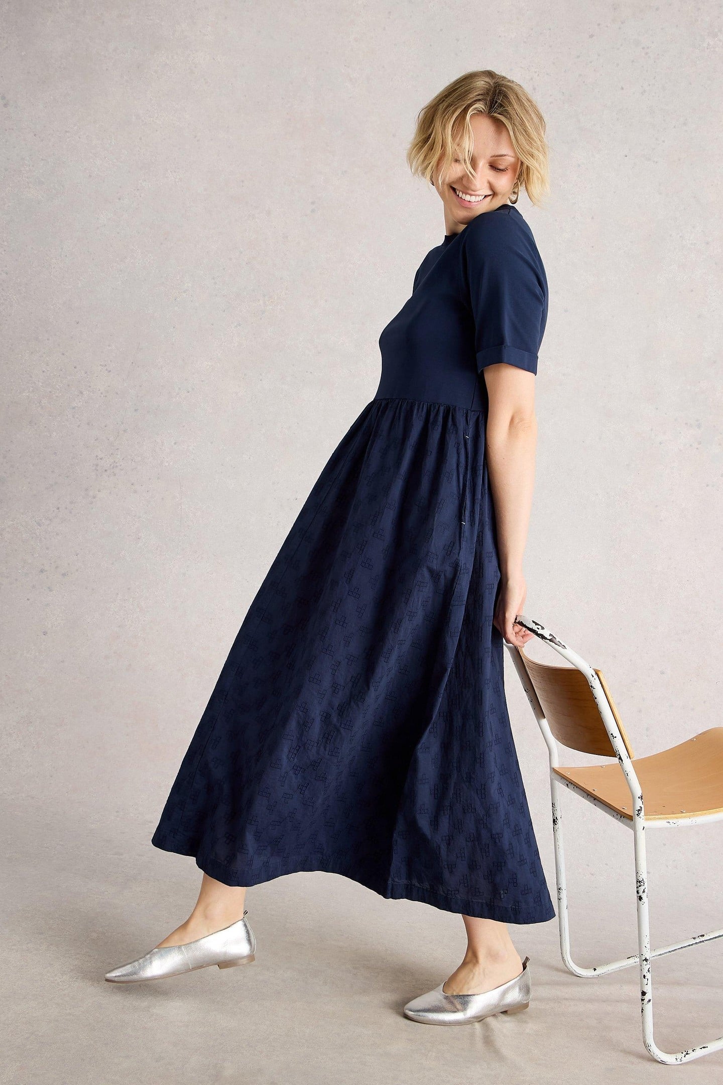 VERA BRODERIE DRESS DARK NAVY 6